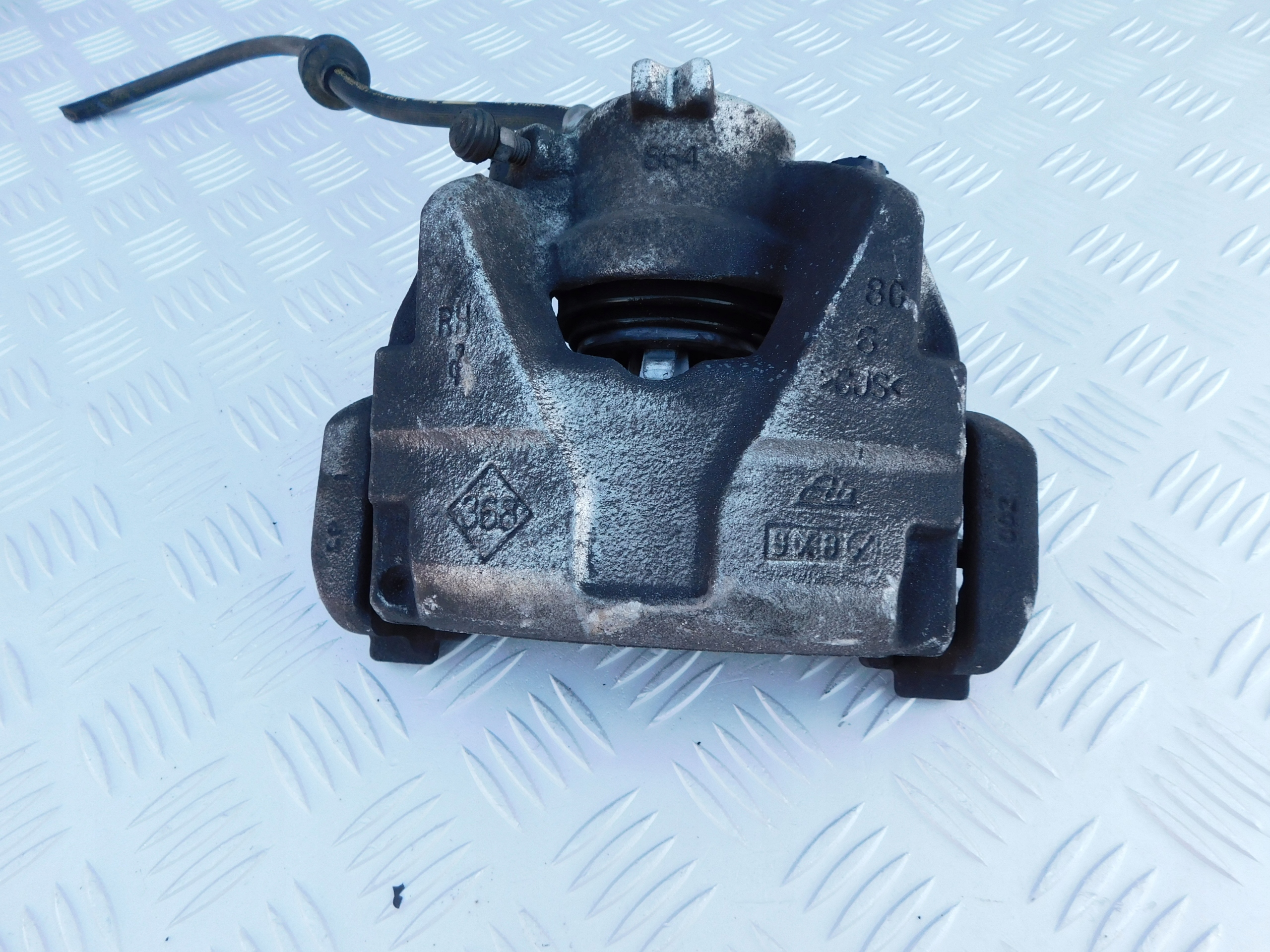 caliper brake front side left Renault Clio V komplet original OEM