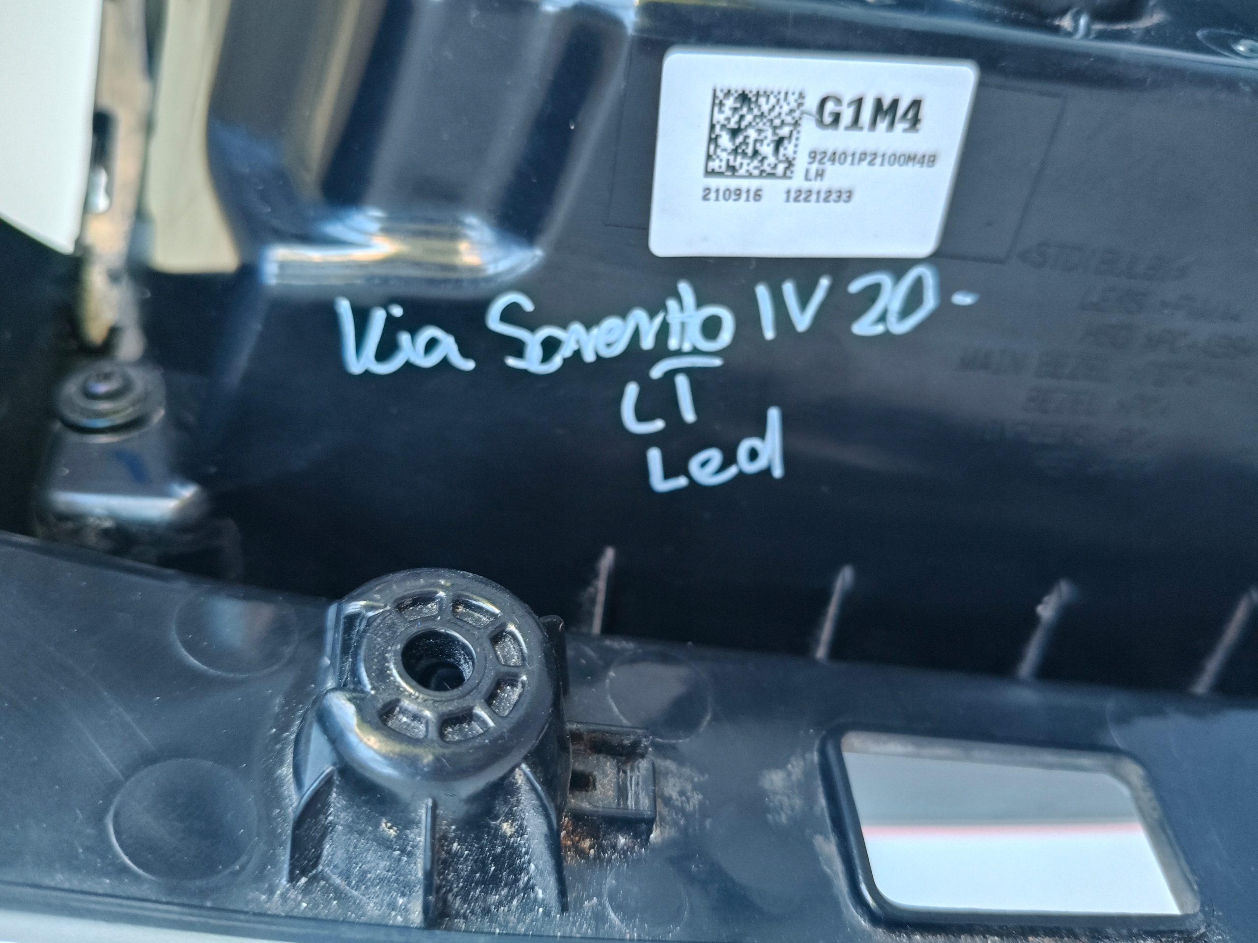 light left rear KIA SORENTO IV 20- LED