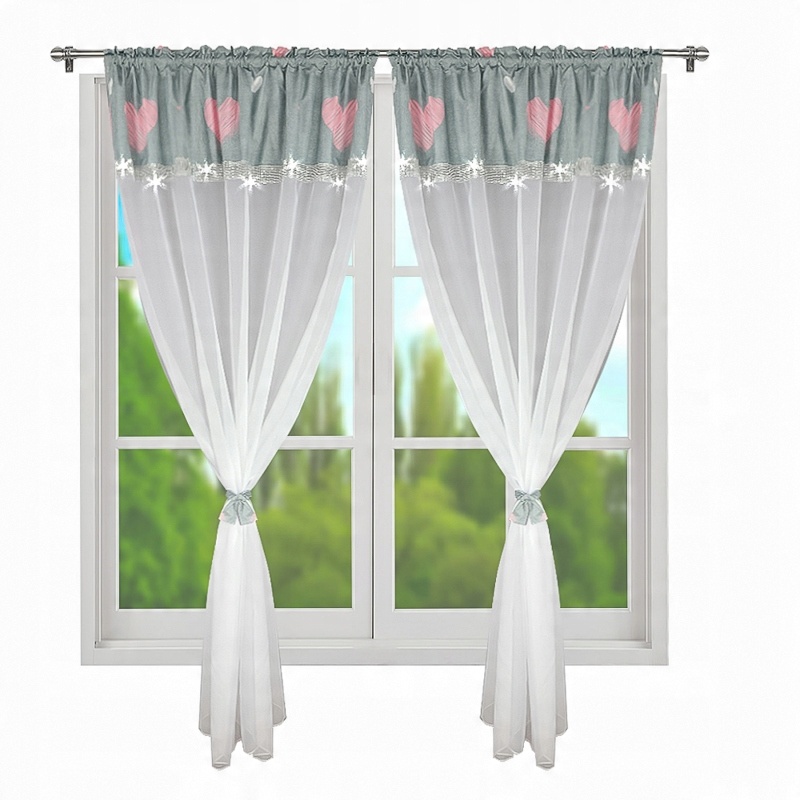 

Firana gotowa z cyrkoniami 145 x 250 firany serca