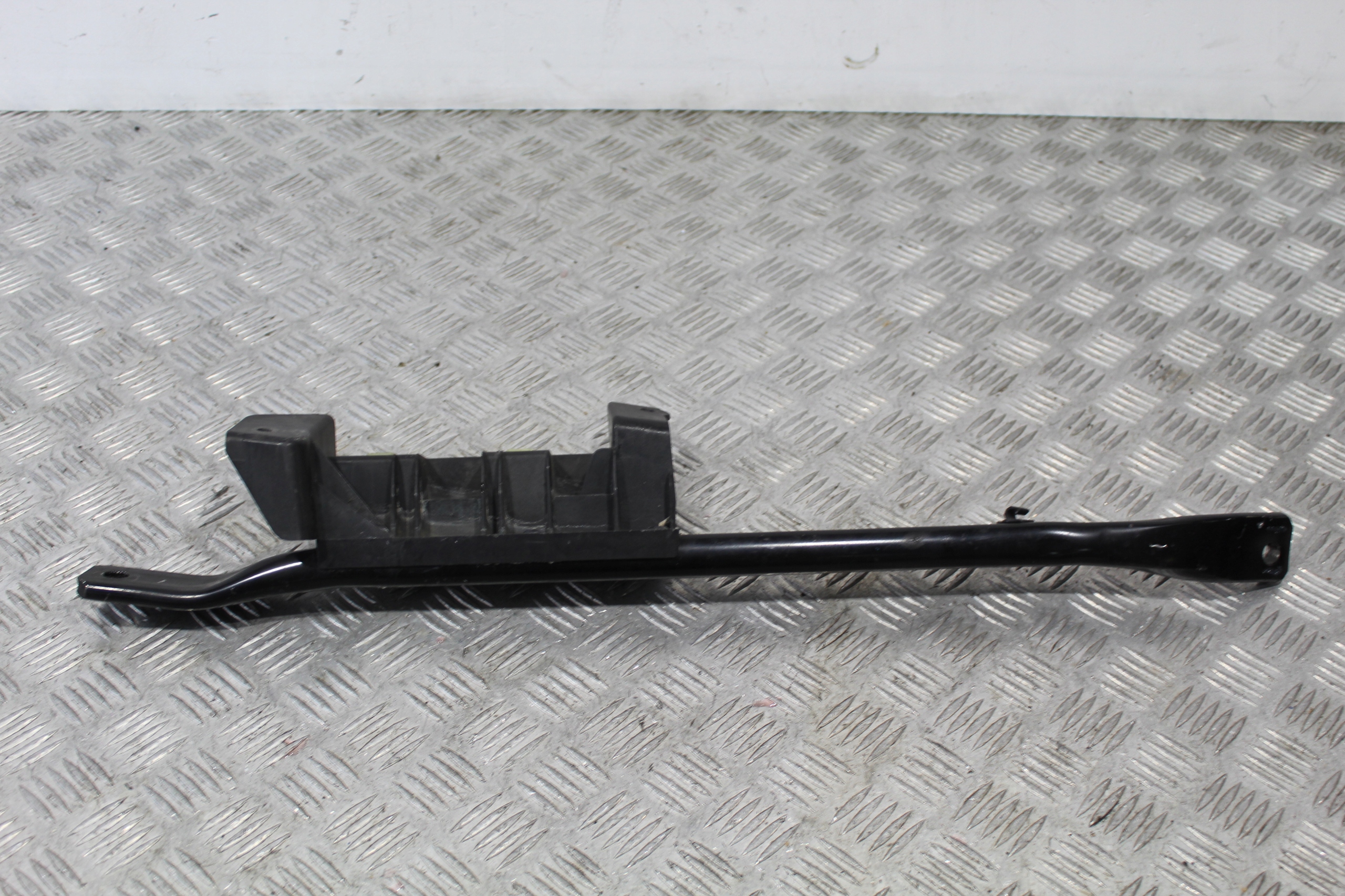 BELKA ROZPÓRKA LEWA STELVIO