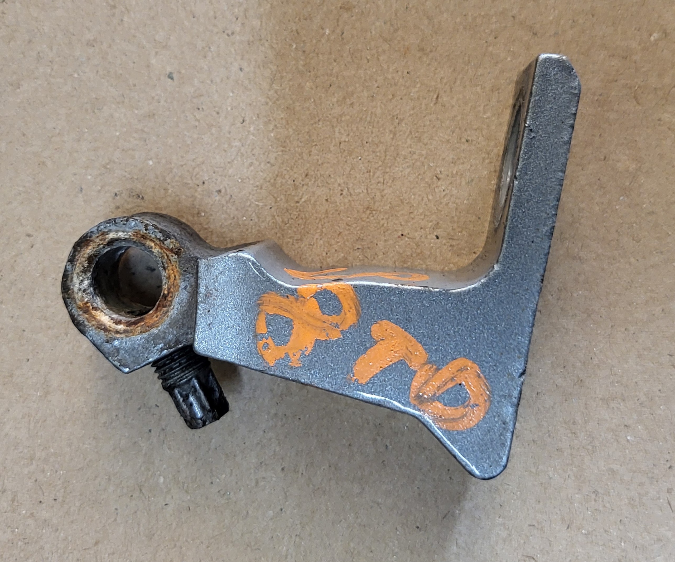 hinge (POLOWKA) Z door left front DOL lower AUDI A4 B8 A5 8T 8K0831401A