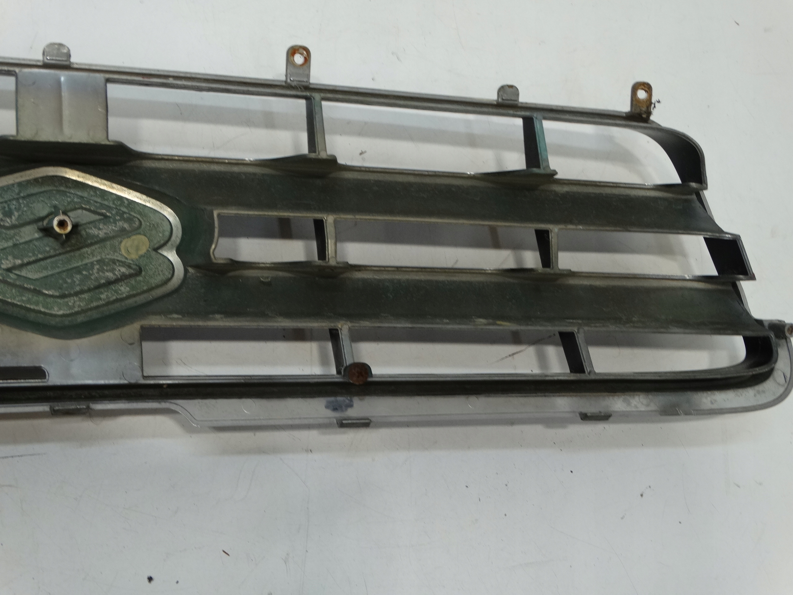 Grill Grill SUZUKI WAGON R+ 71741-84E20 2002r.