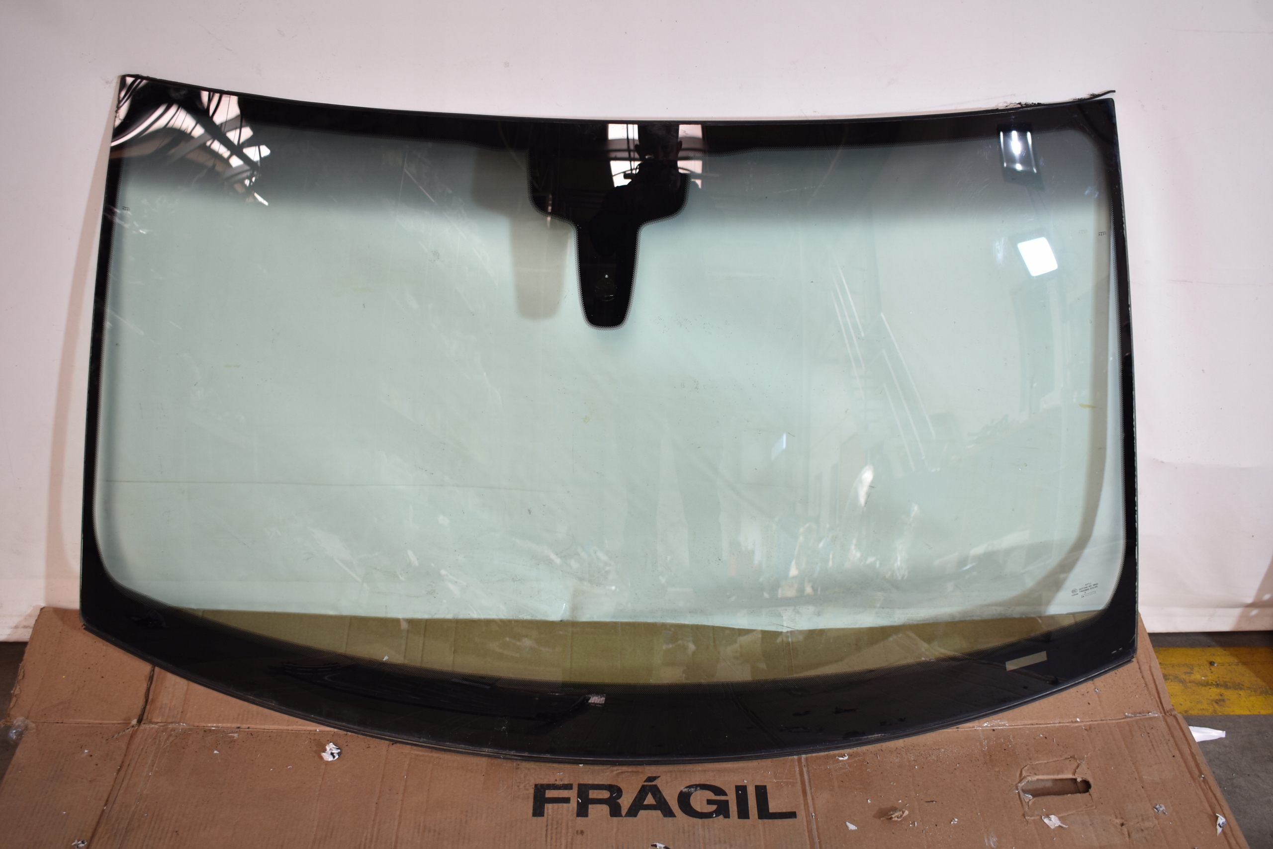 IDEALNA window front front PORSCHE MACAN 1