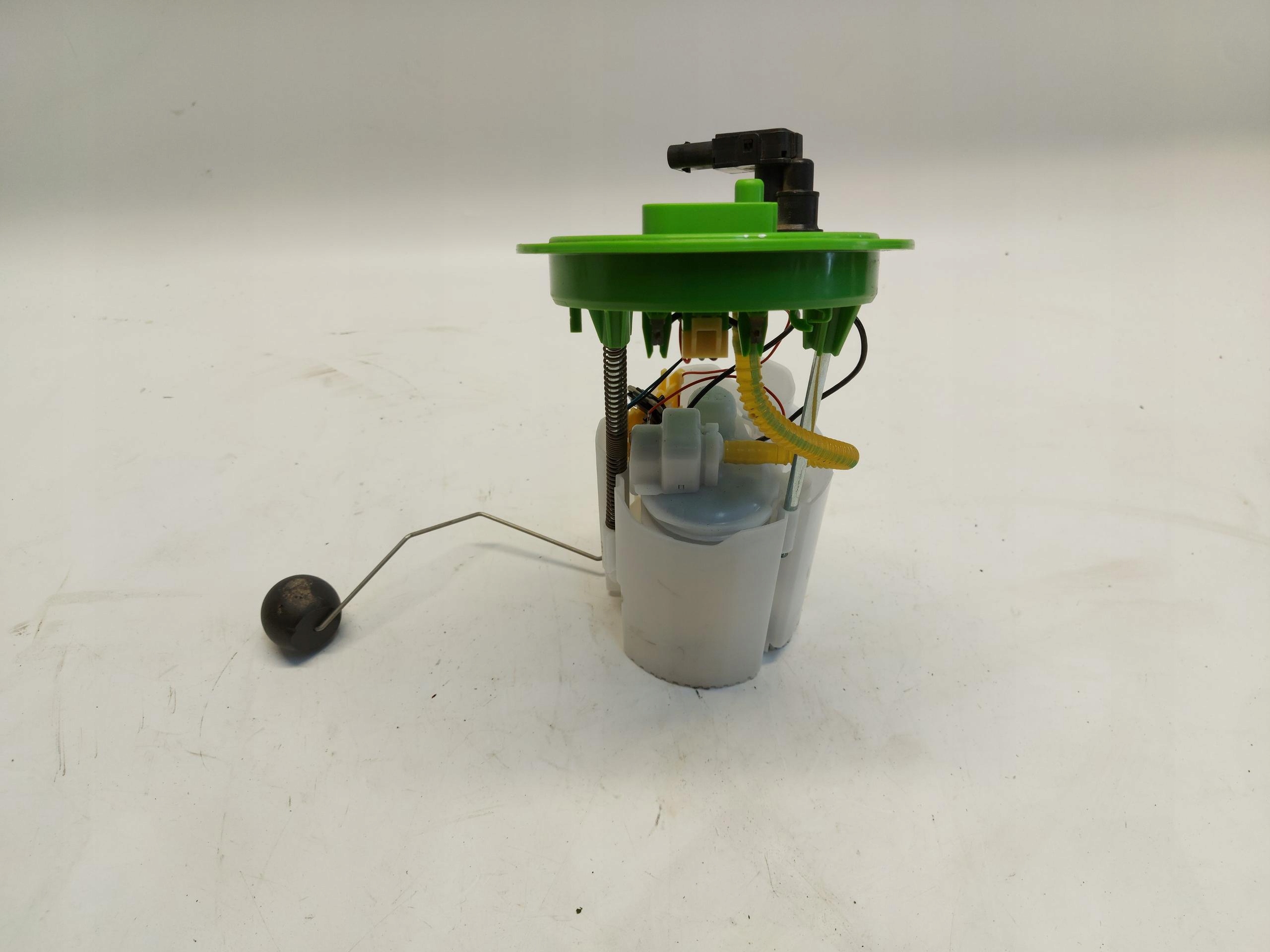 Skoda Octavia IV 5E3 1.4 e-tron feed pump 5Q0919051BE