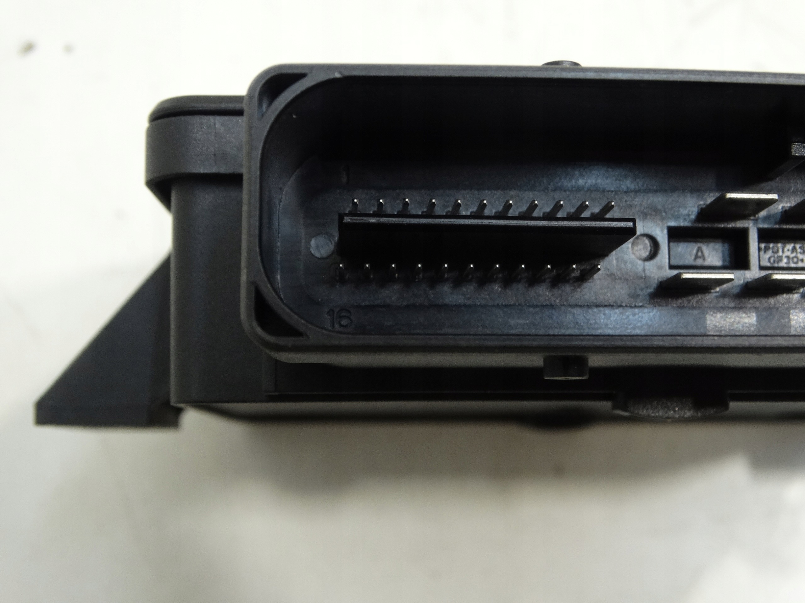 module control unit electric brake AUDI A4 B8 A5 8K0907801L