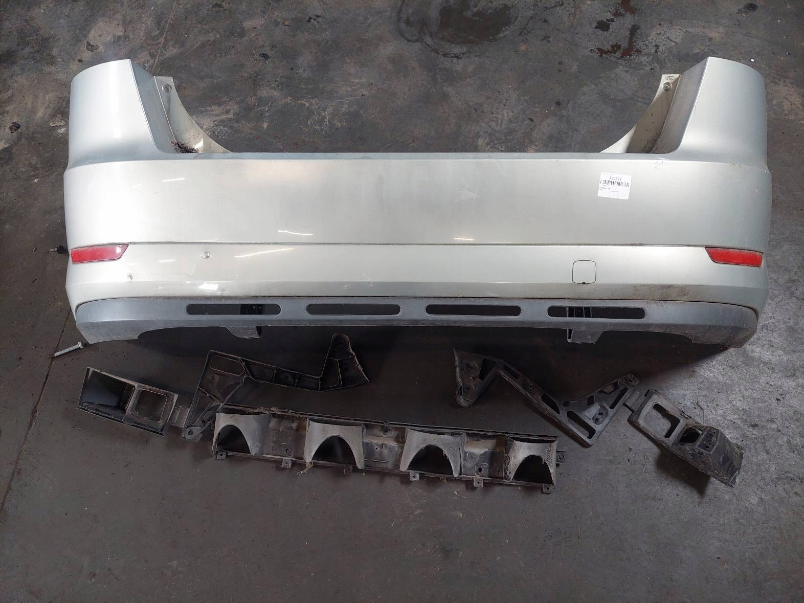 paraurti posteriore + supporti FORD MONDEO MK4 D8