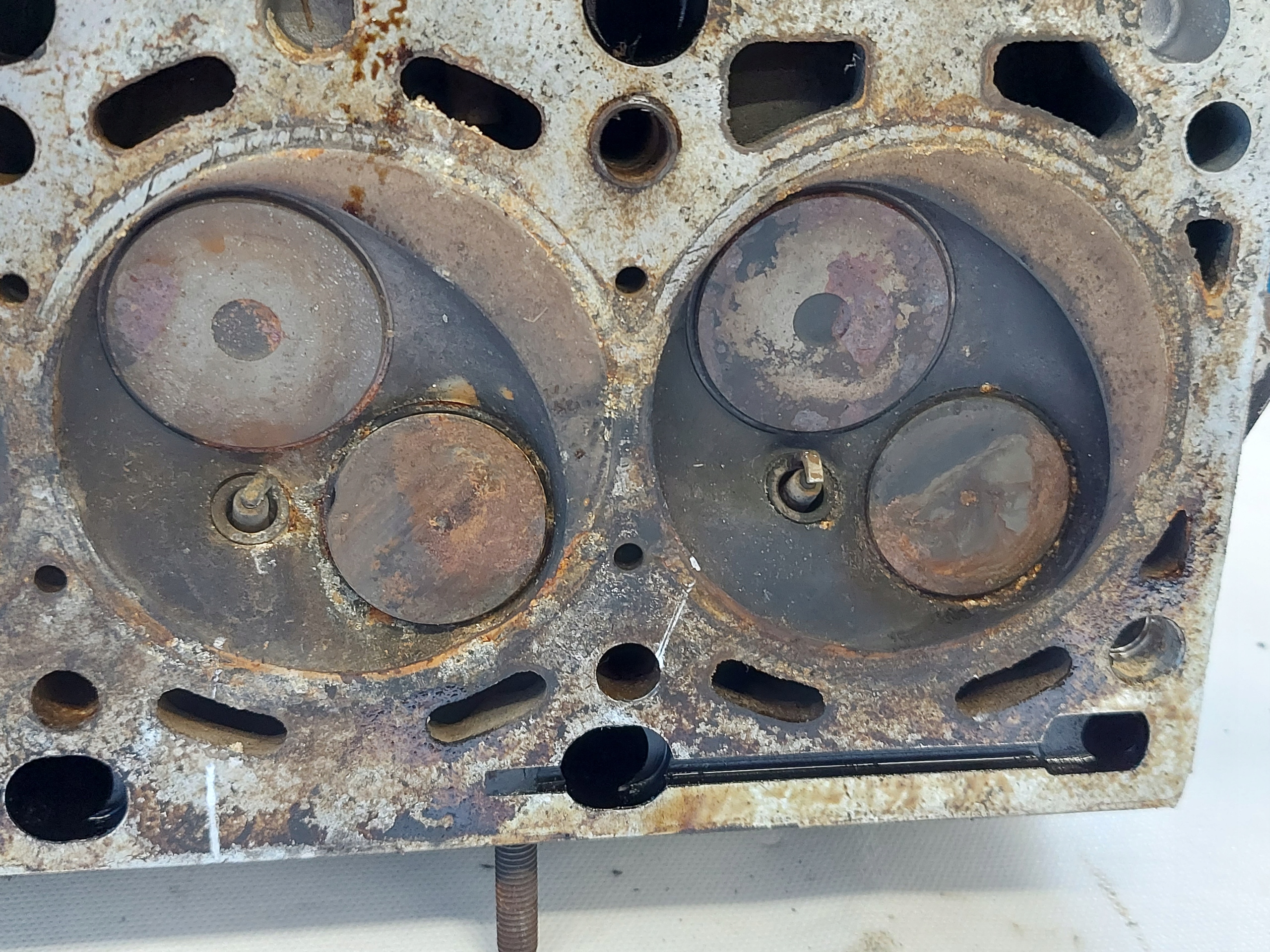 TESTATA BMW E36 E34 1.8 B 1706937111