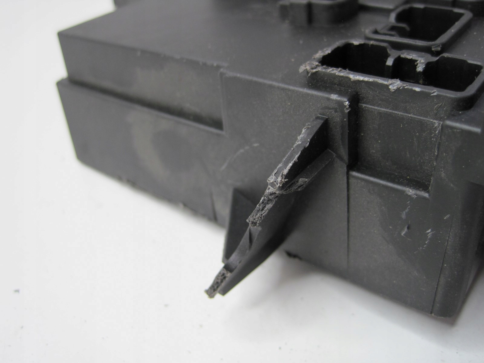 Moduł skrzynka BSI Mitsubishi Eclipse Cross 8637C076 Kod producenta 8637C076