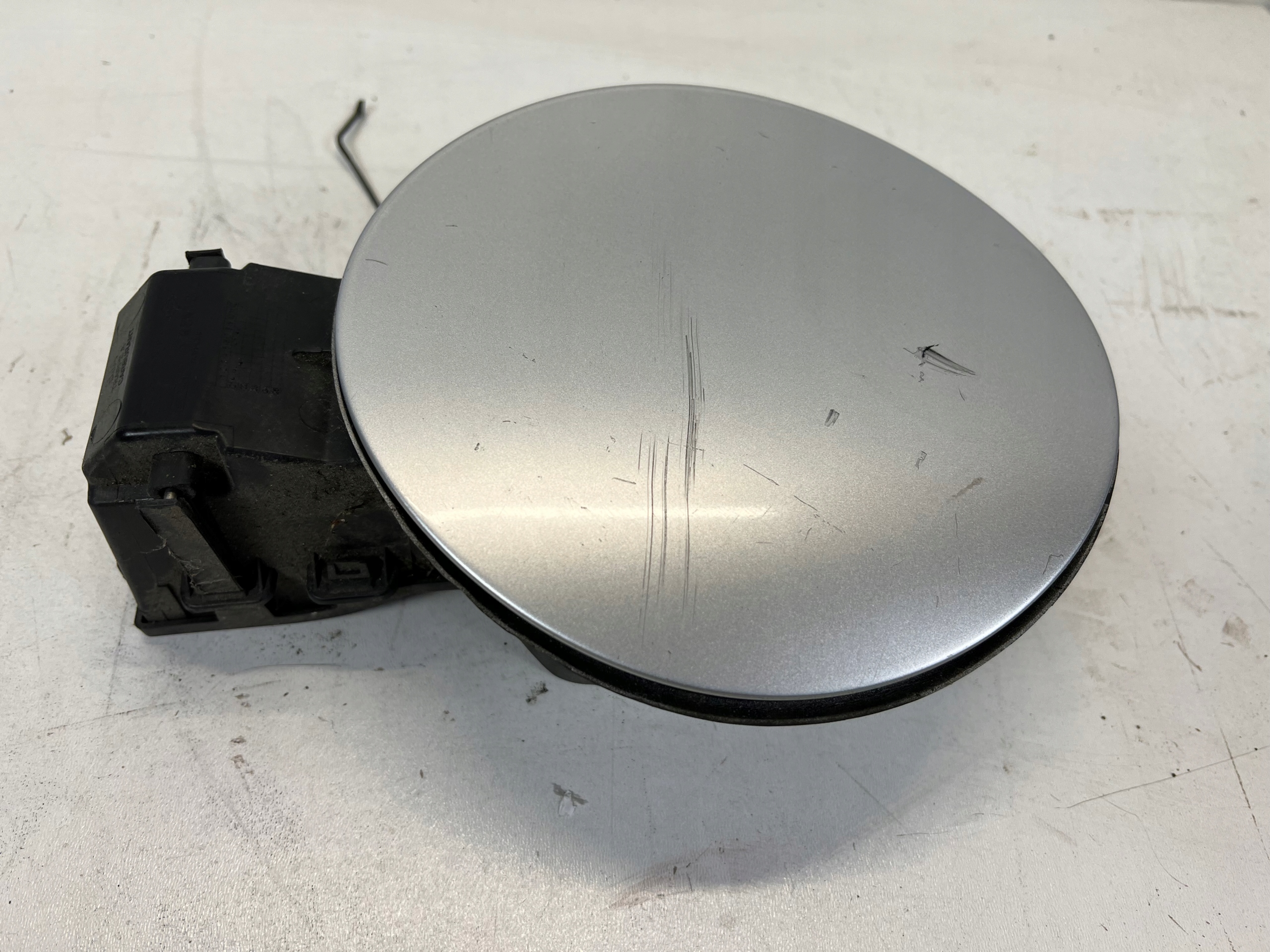 RENAULT CLIO V KLAPKA WLEWU PALIWA