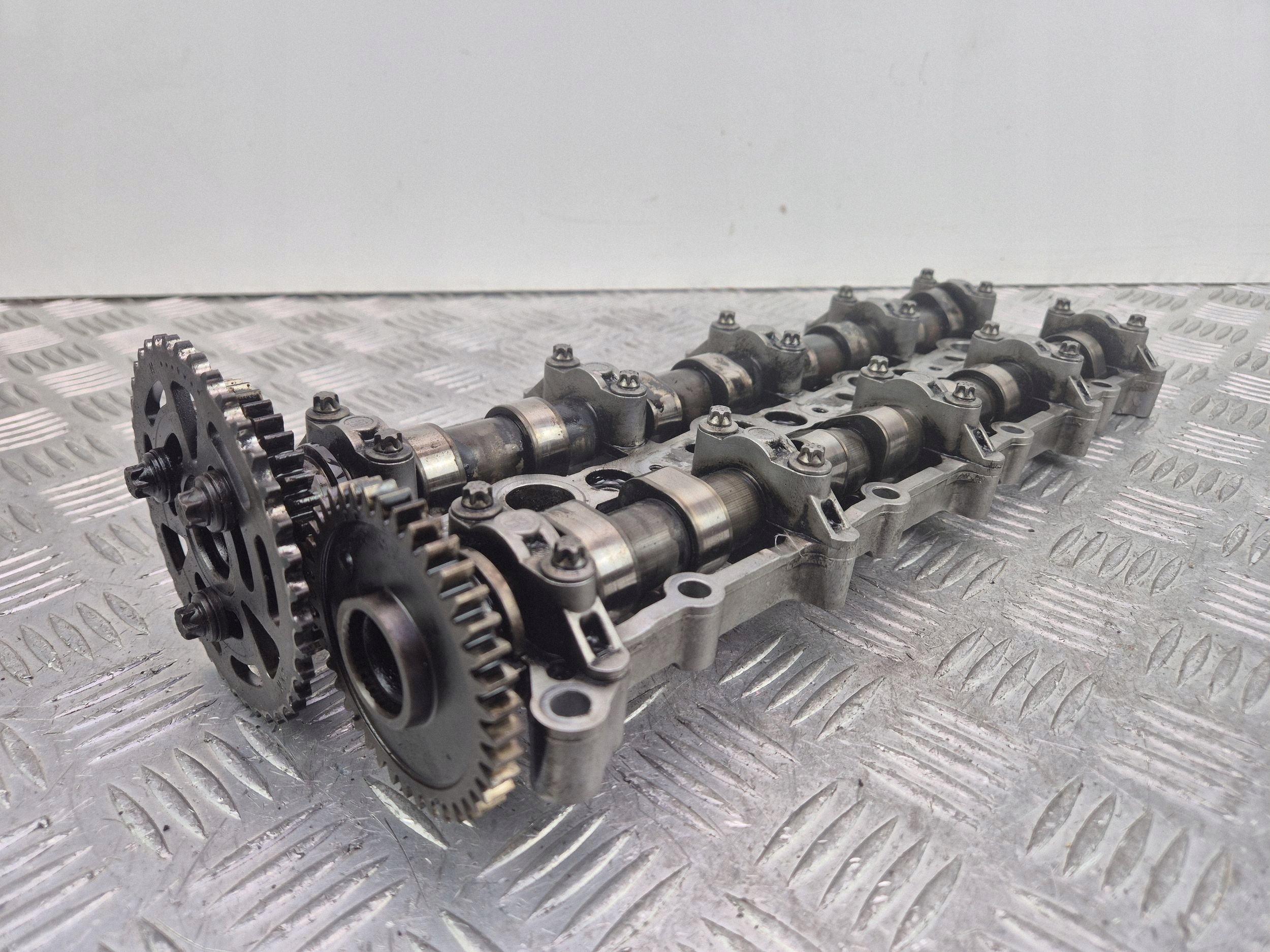 cames de la distribution porte BMW 3 E90 E91 318d 7797511 N47D20A