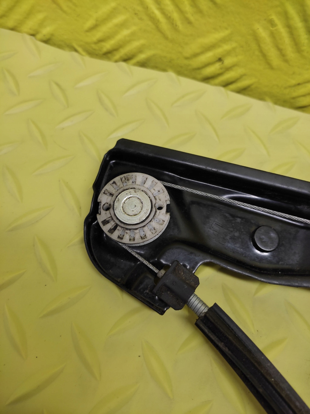 SKODA RAPID II LIFT window regulator left rear part 5JA959811L