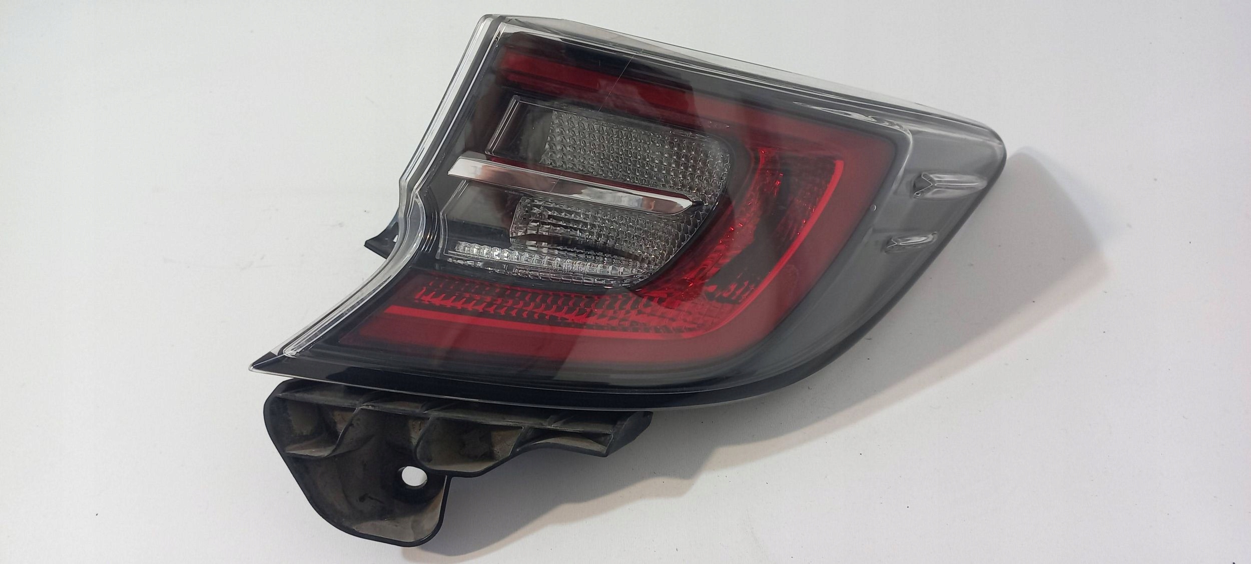 Toyota Corolla E210 E21 Hatchback light rear right V350010R (R346)