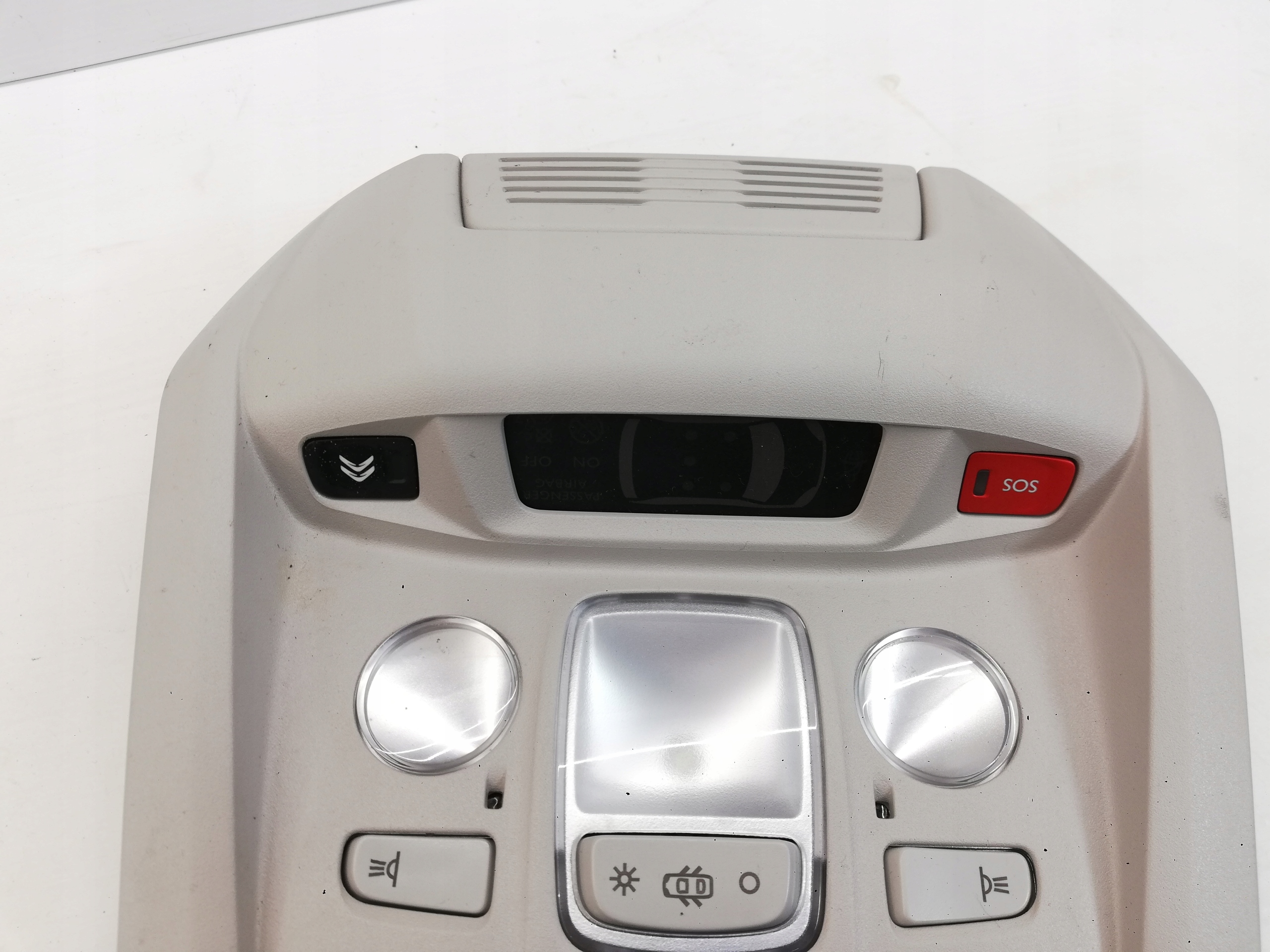 Citroen C5 Aircross 3008 II lampka podsufitki SOS Typ samochodu Samochody osobowe
