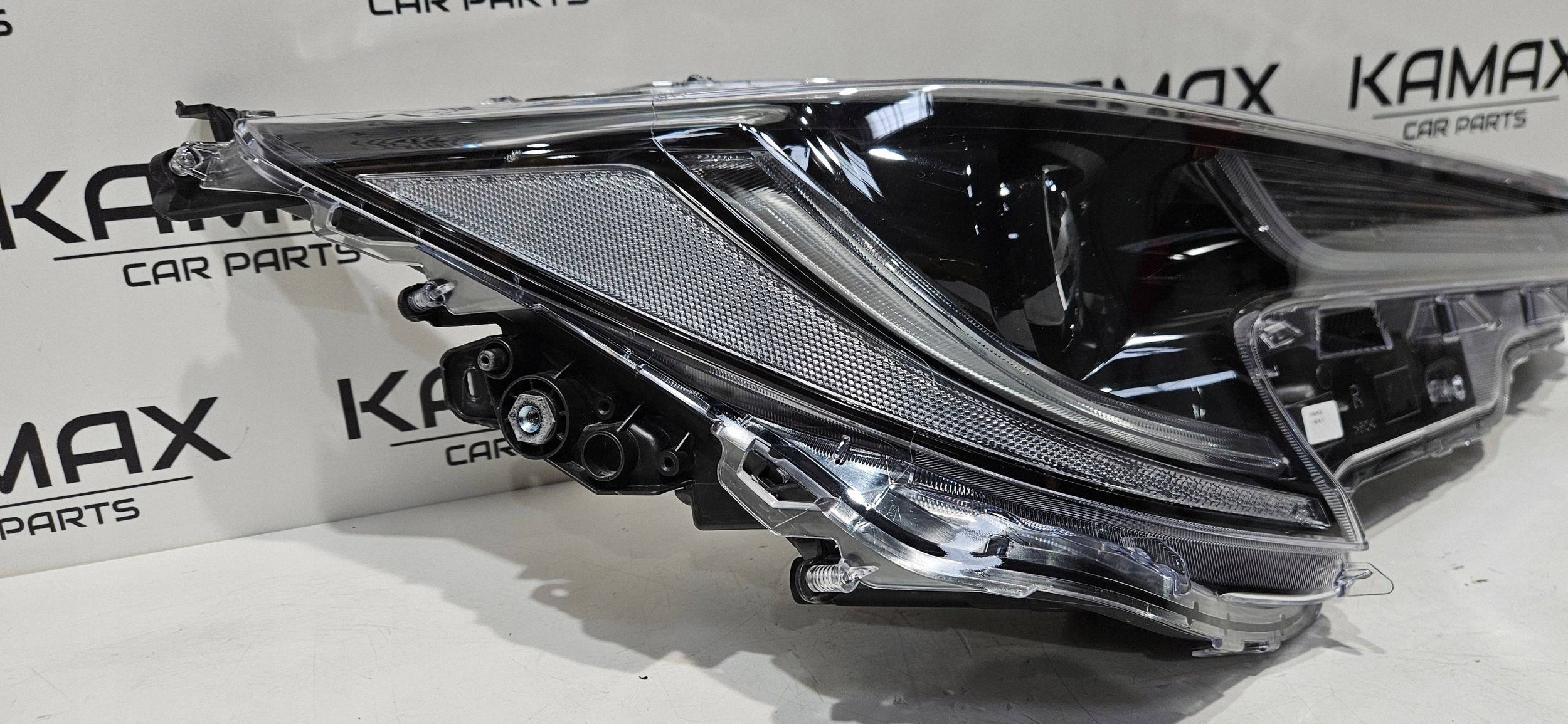 light right front FULL LED TOYOTA COROLLA E21 KOMBI HB 19- original