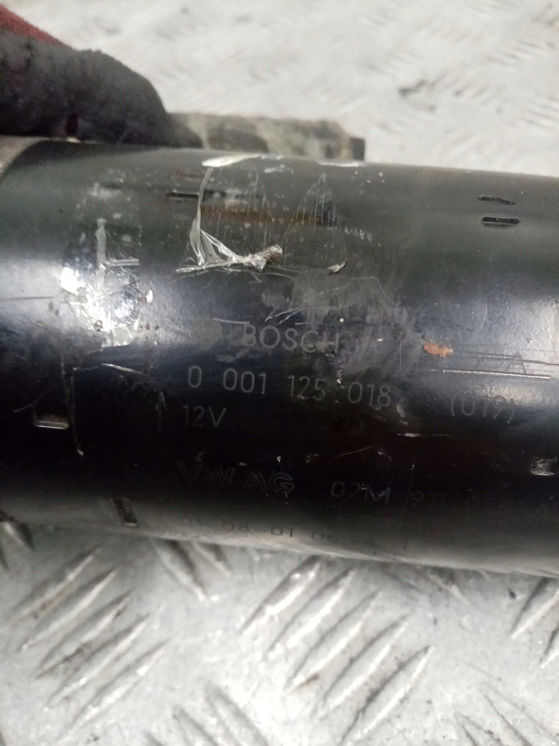starter VOLKSWAGEN GOLF 4 0001125018