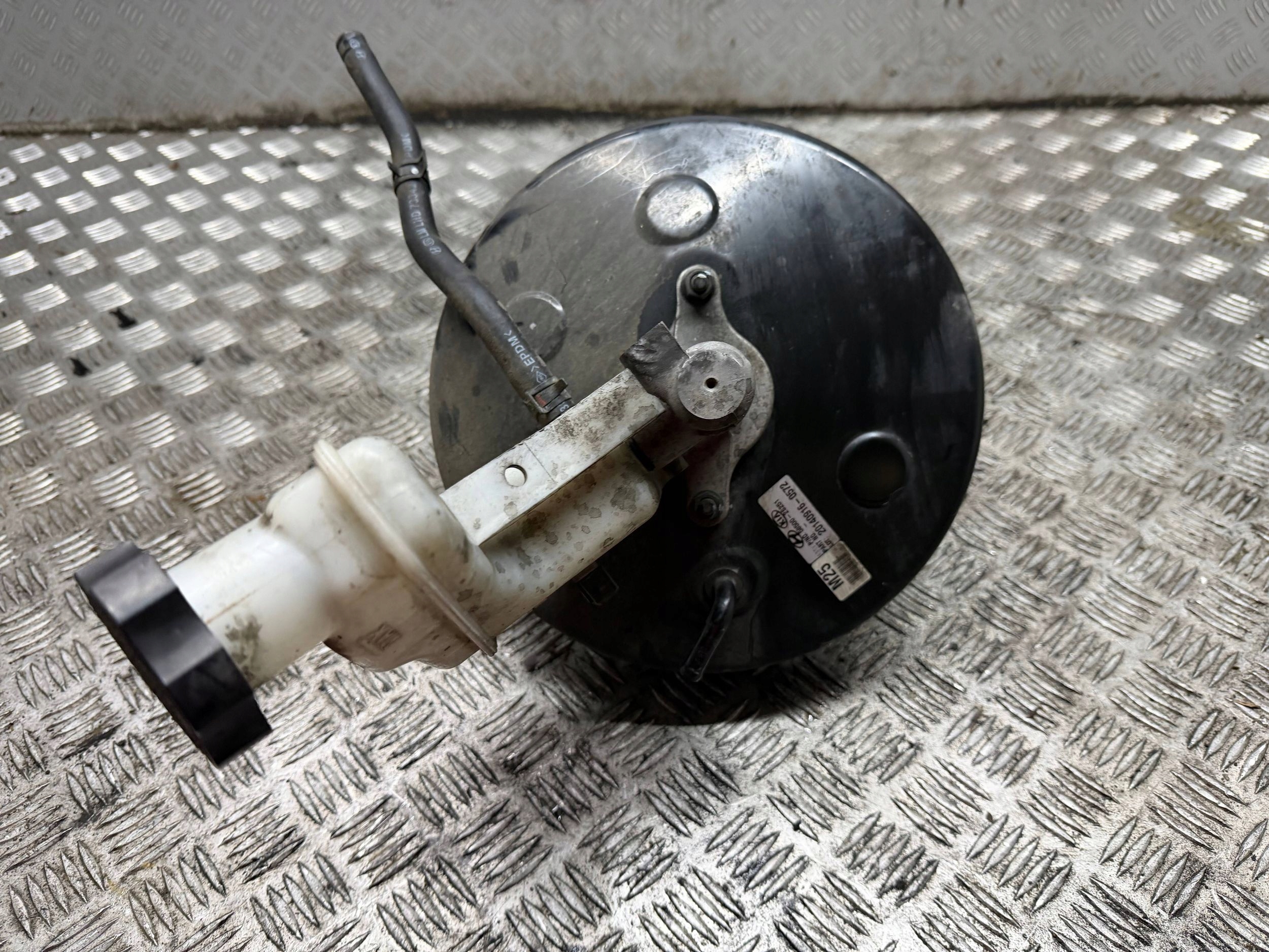 SERWO POMPA HAMULCOWA KOMPLET KIA SPORTAGE III 58500-2S51