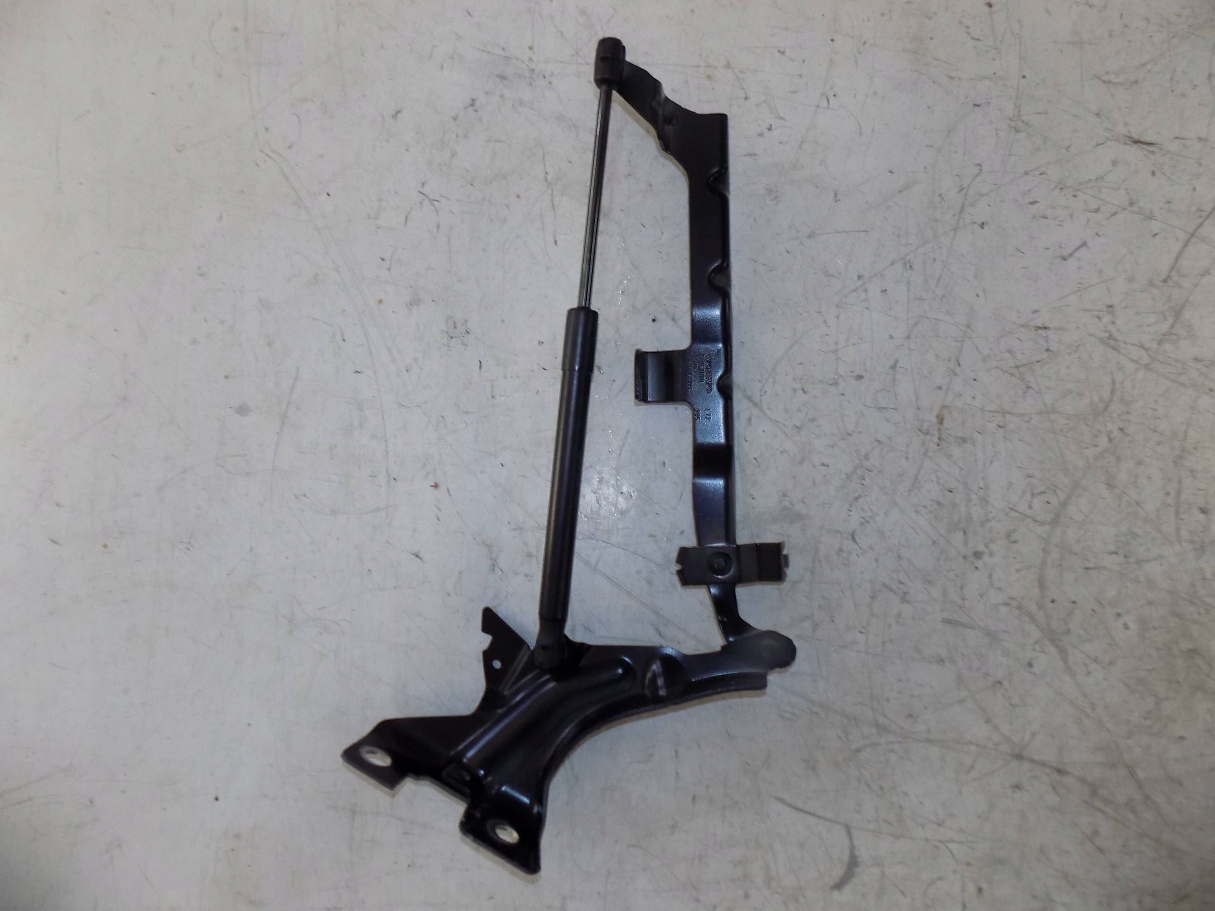 C183105640e2abe4360ee9c48b01