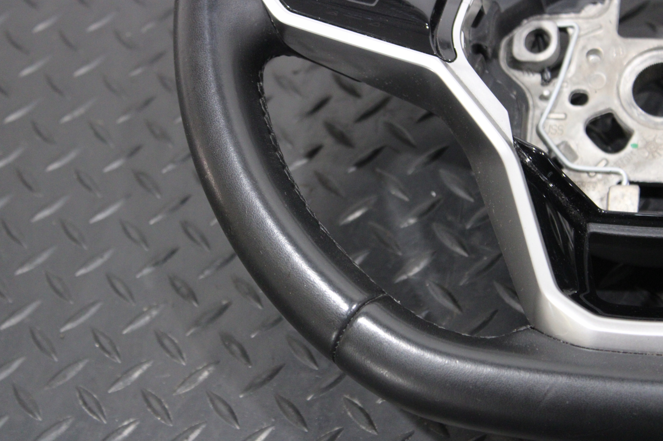 steering wheel, MULTIFUNKCJA with shifting VW TOUAREG III 3 760
