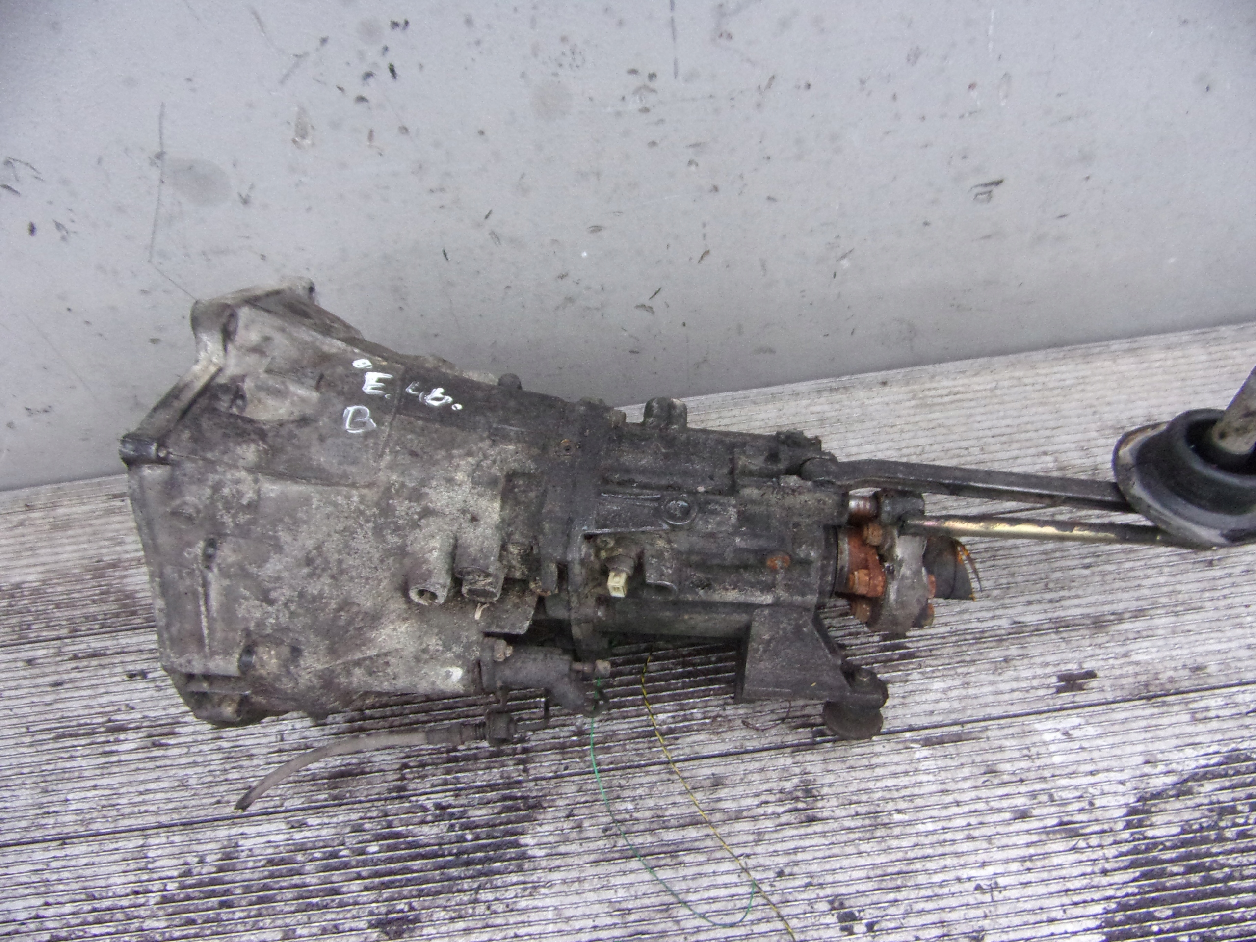 Getriebe MANUALNA BMW E46 1.8 B