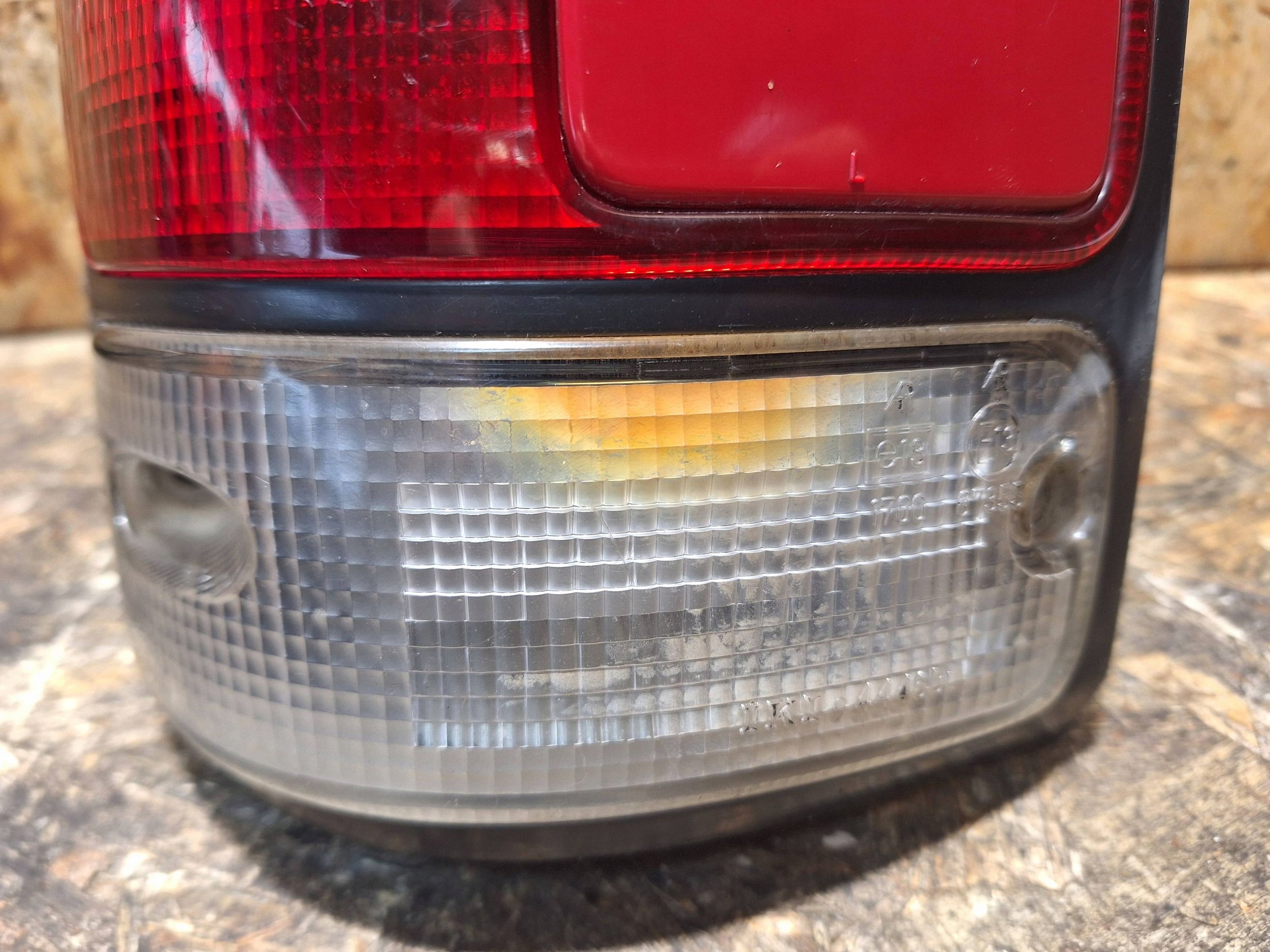 light rear part left ISUZU RODEO 91-97