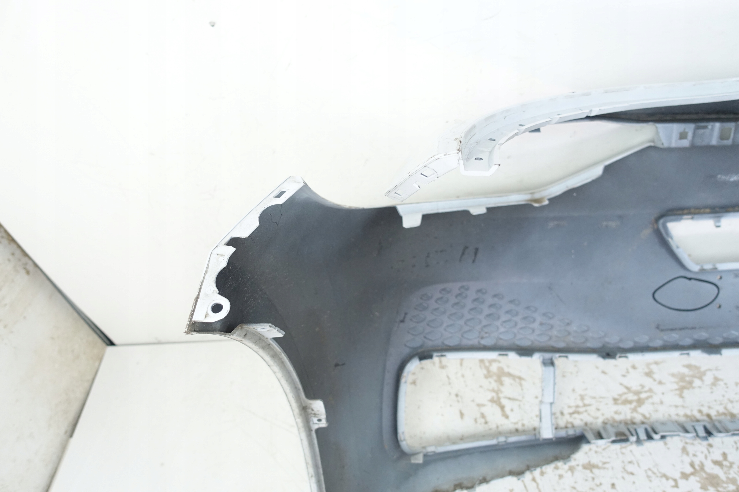 VW VOLKSWAGEN ID3 ID.3 10A bumper front front 10A807221