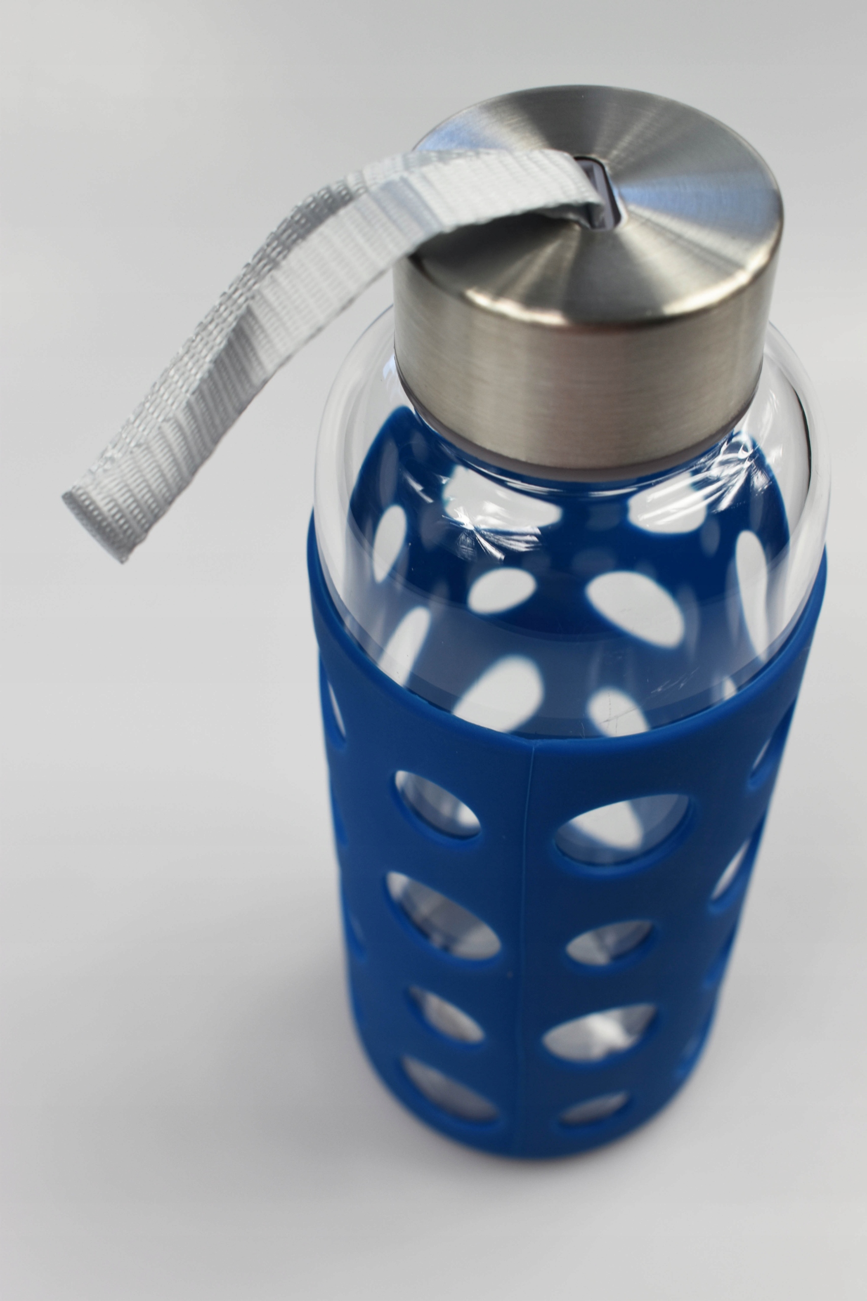 BUTELKA SZKLANA W SILIKONOWEJ OSŁONIE 425ml, Altom Model Design