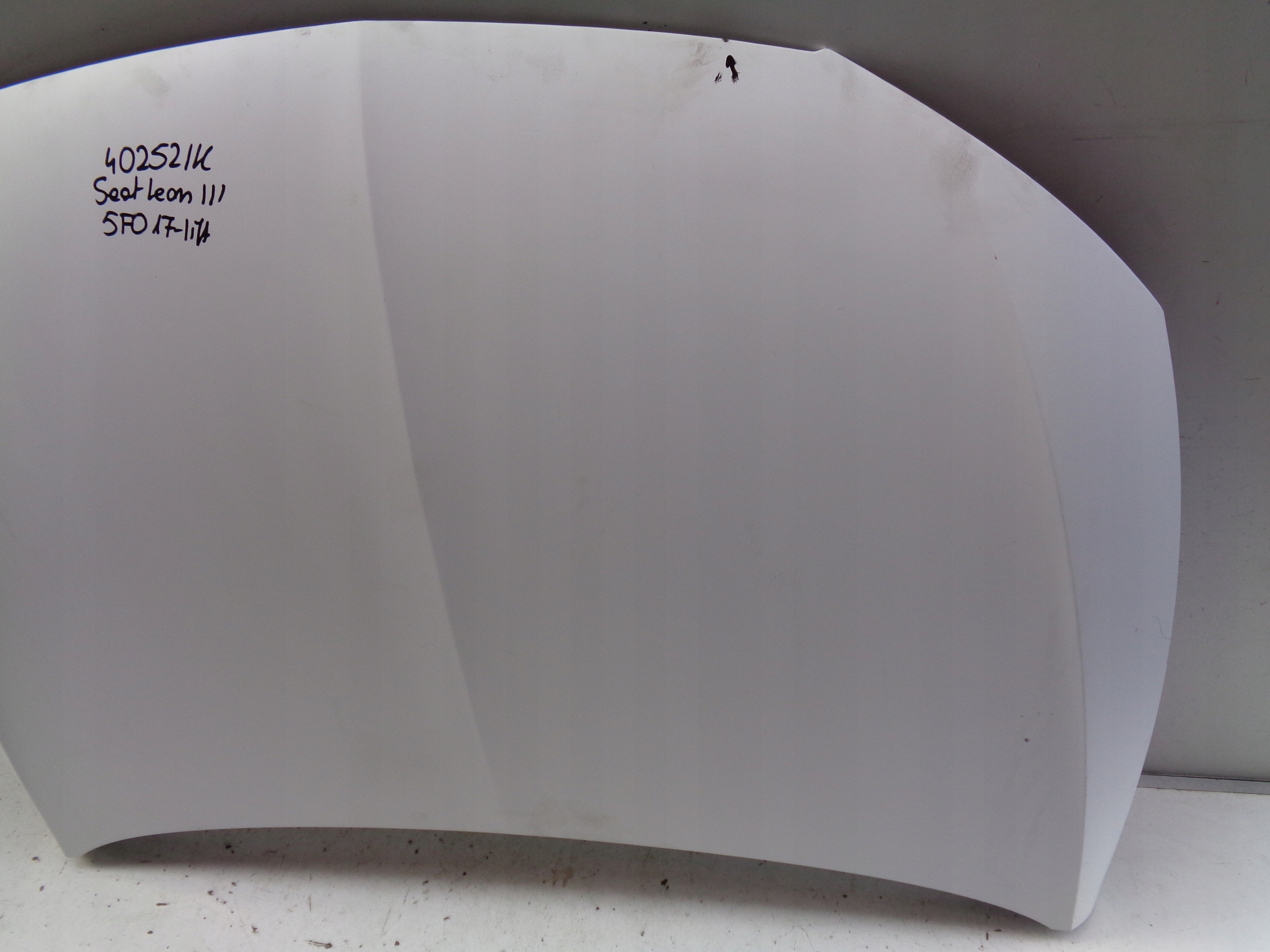 MASKA POKRYWA SILNIKA SEAT LEON III 3 5F 5F0 17- LIFT NR 40252 Producent części SEAT OE