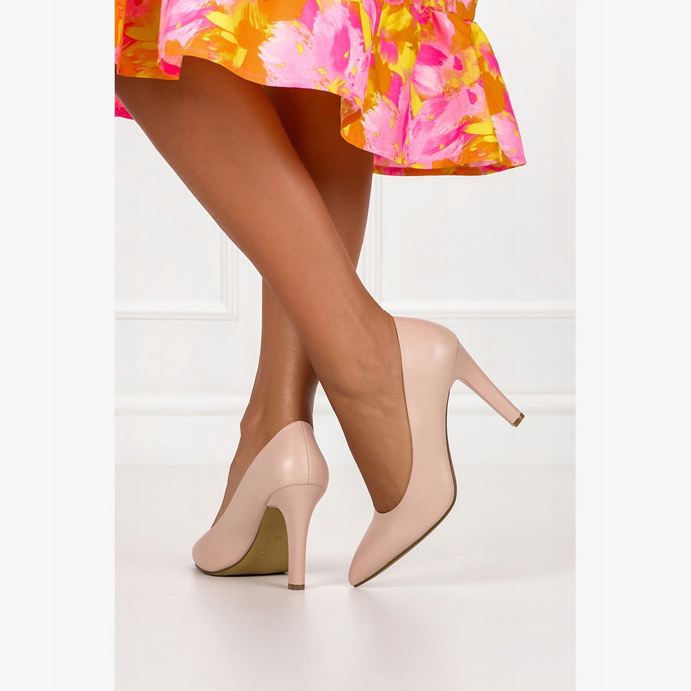 CZÓŁENKA DAMSKIE WKŁADKA SKÓRA SZPIC WYGODNE r 39 Marka Sergio Leone