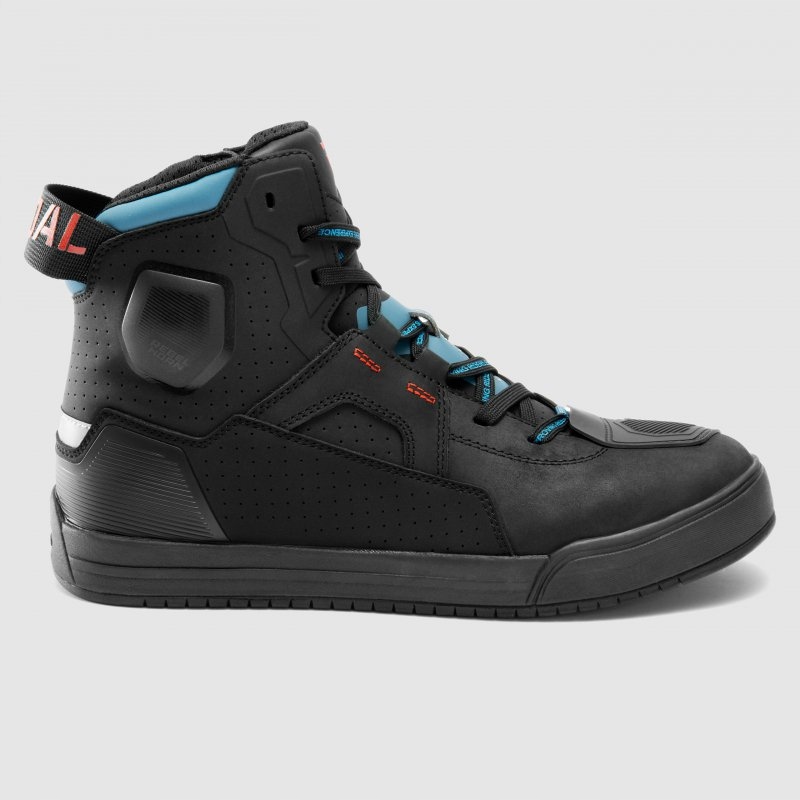 Topánky Rebelhorn Vandal II Black/blue/red 44