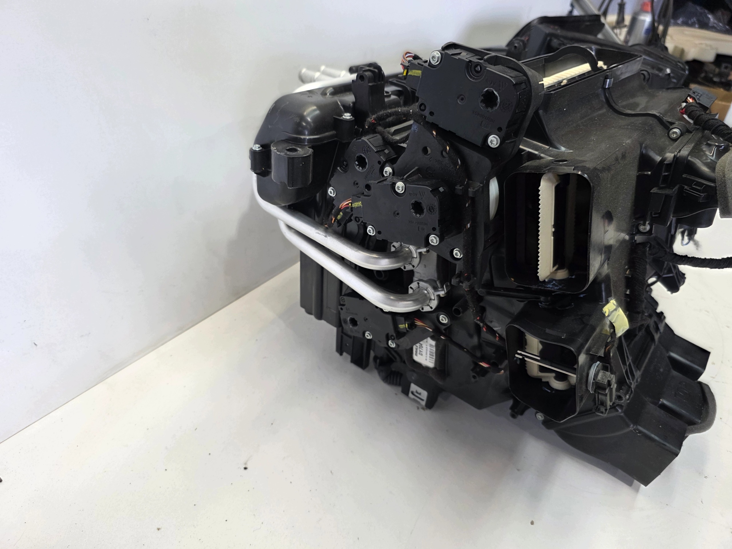 heater complete AUDI A4 B9 A5 8W 8W1820005AQ EUROPA