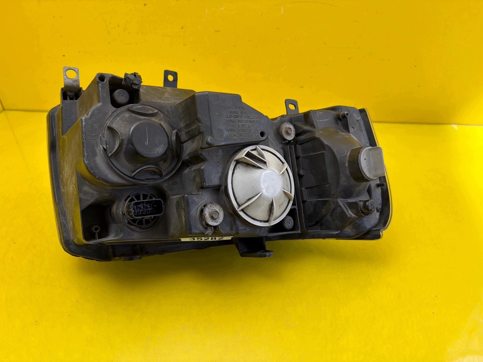light left front Land Rover Freelander and Lift 2000