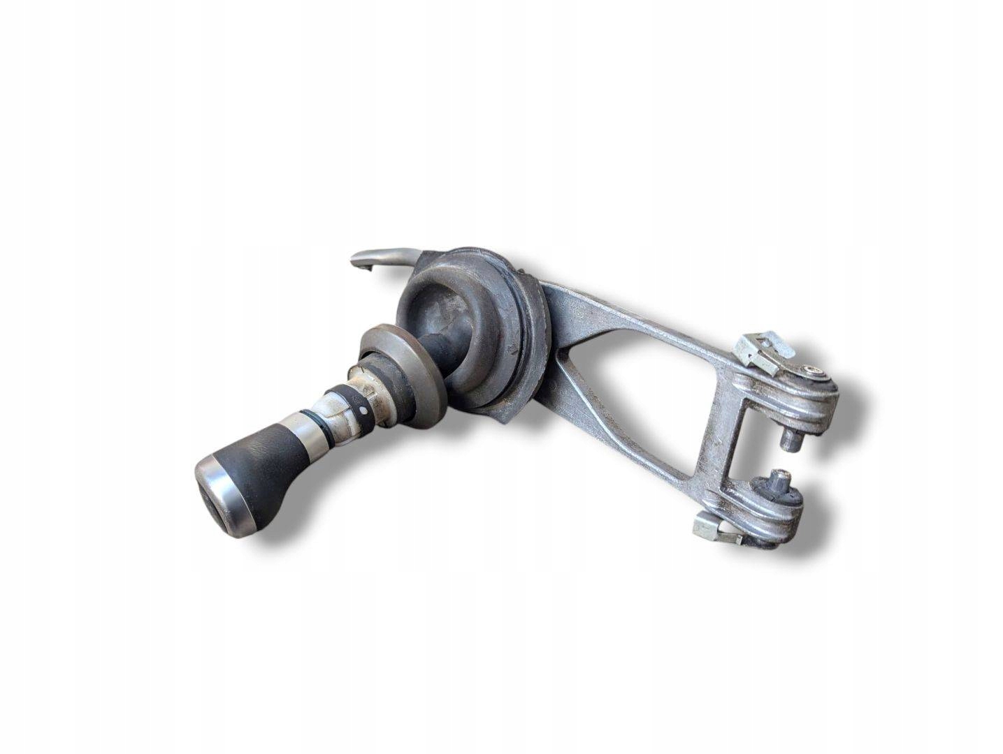 gear lever trim changes of the gear BMW 1 E82/E88 facelift E82 2009 7566100