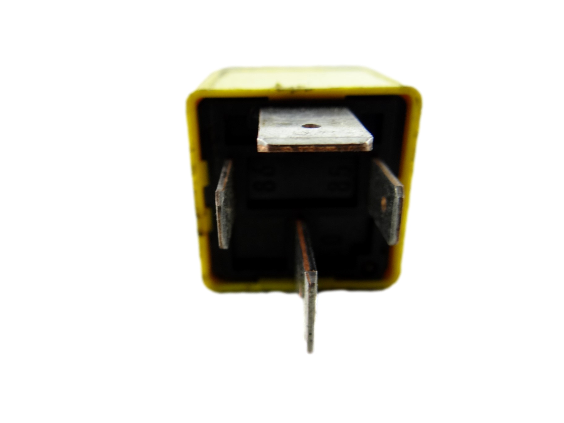Relais GM OPEL CORSA C 90 226 846