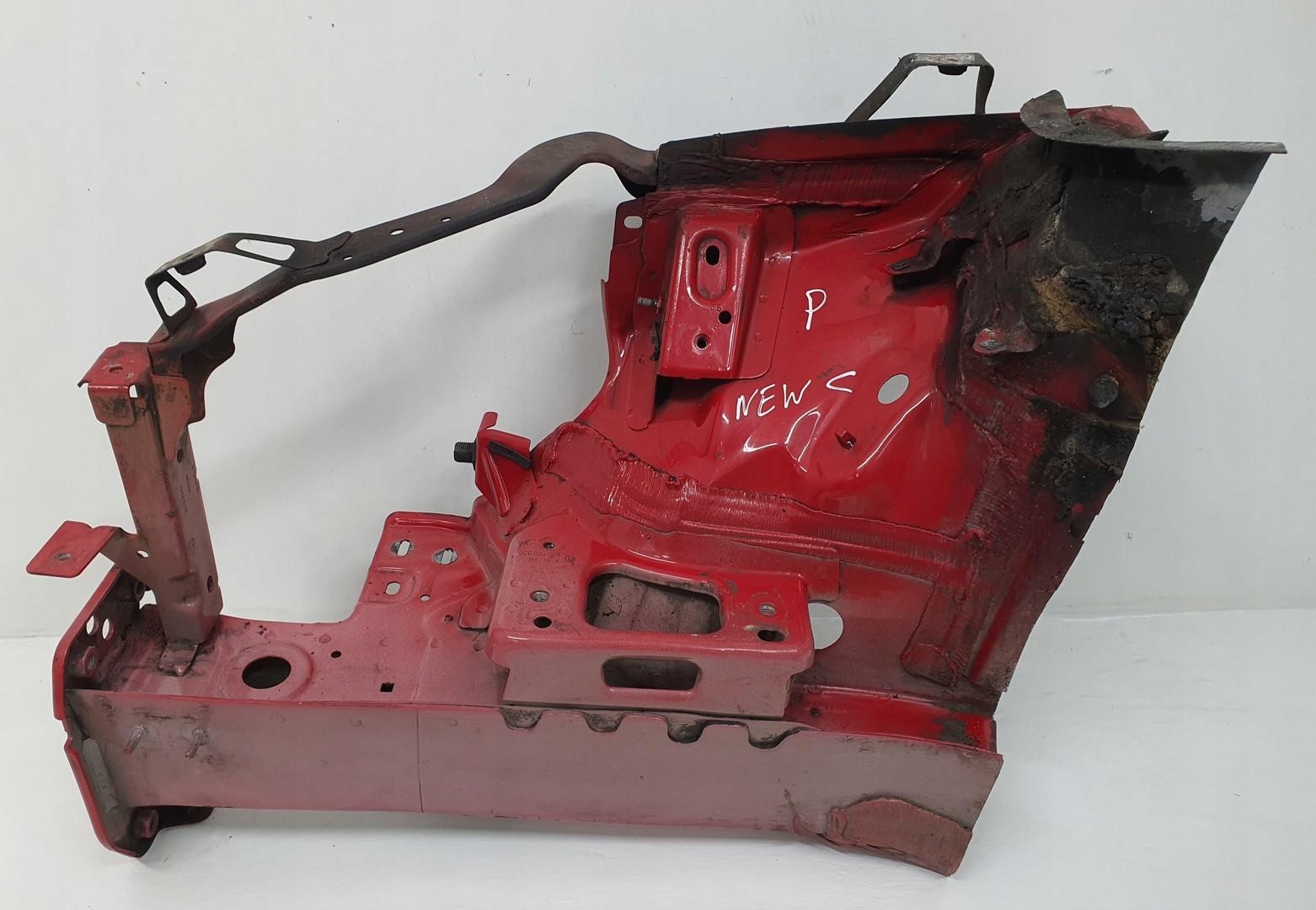 ЛОНЖЕРОН ПРАВА VW НОВИЙ BEETLE IIc0802068