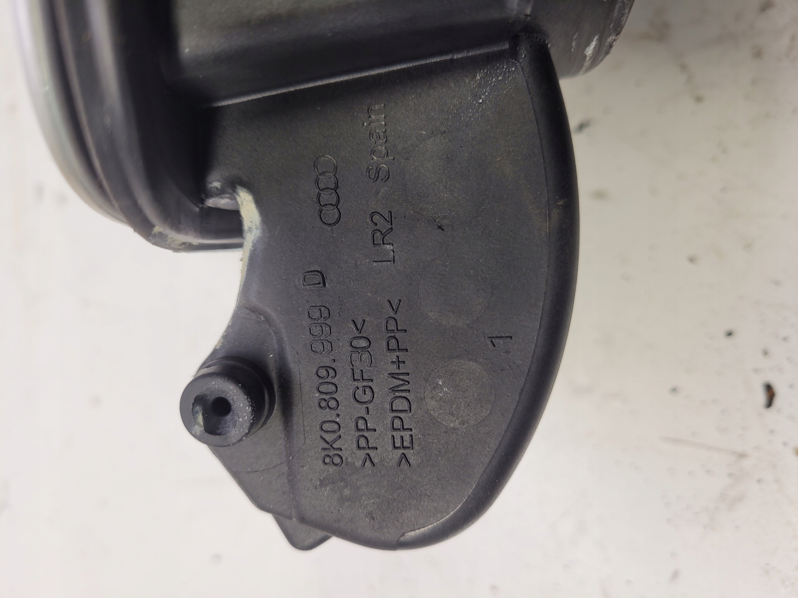 Volet trappe carburant Carburant AUDI A4 B8 8K0809999D LX7W