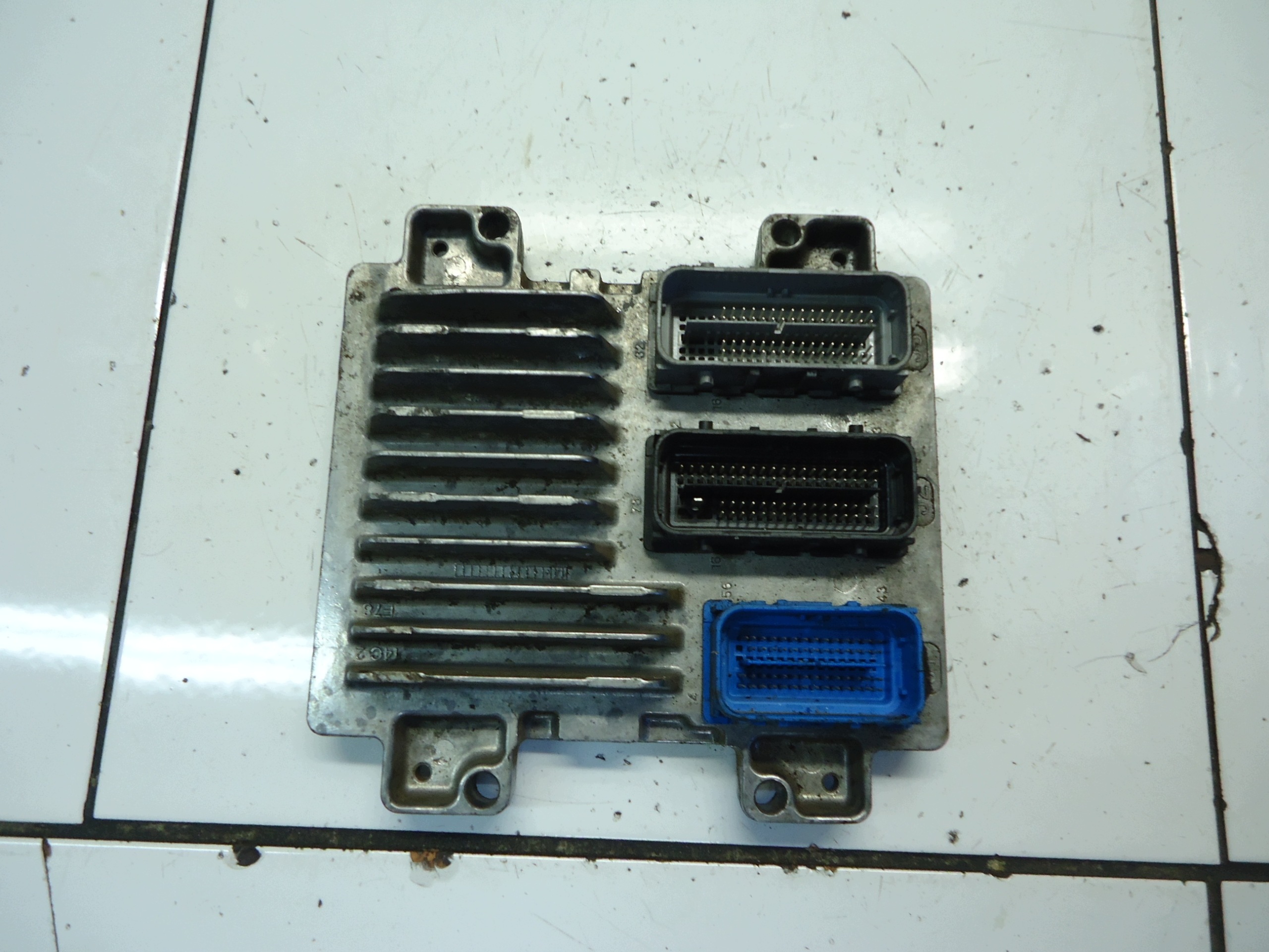 OPEL CORSA E 1.4 16V computer 12669322
