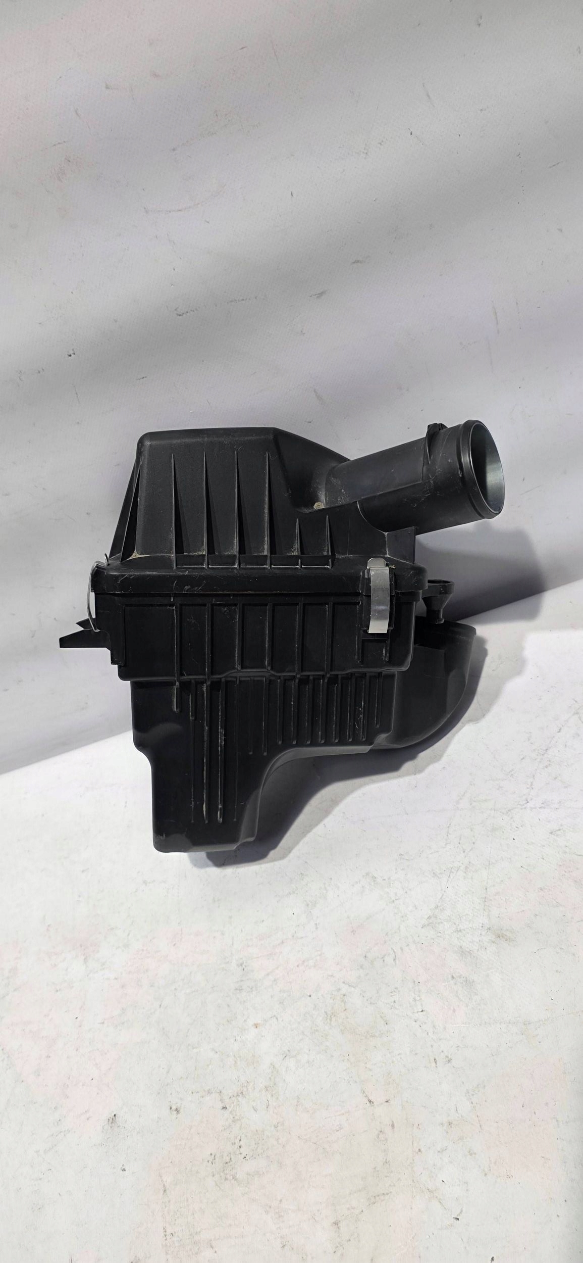 Gehäuse filter luft DACIA SANDERO III 20- Original 165003077R