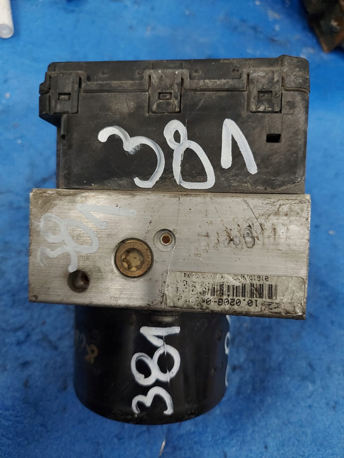 Pompa ABS KIA CARNIVAL 0K56T437A0