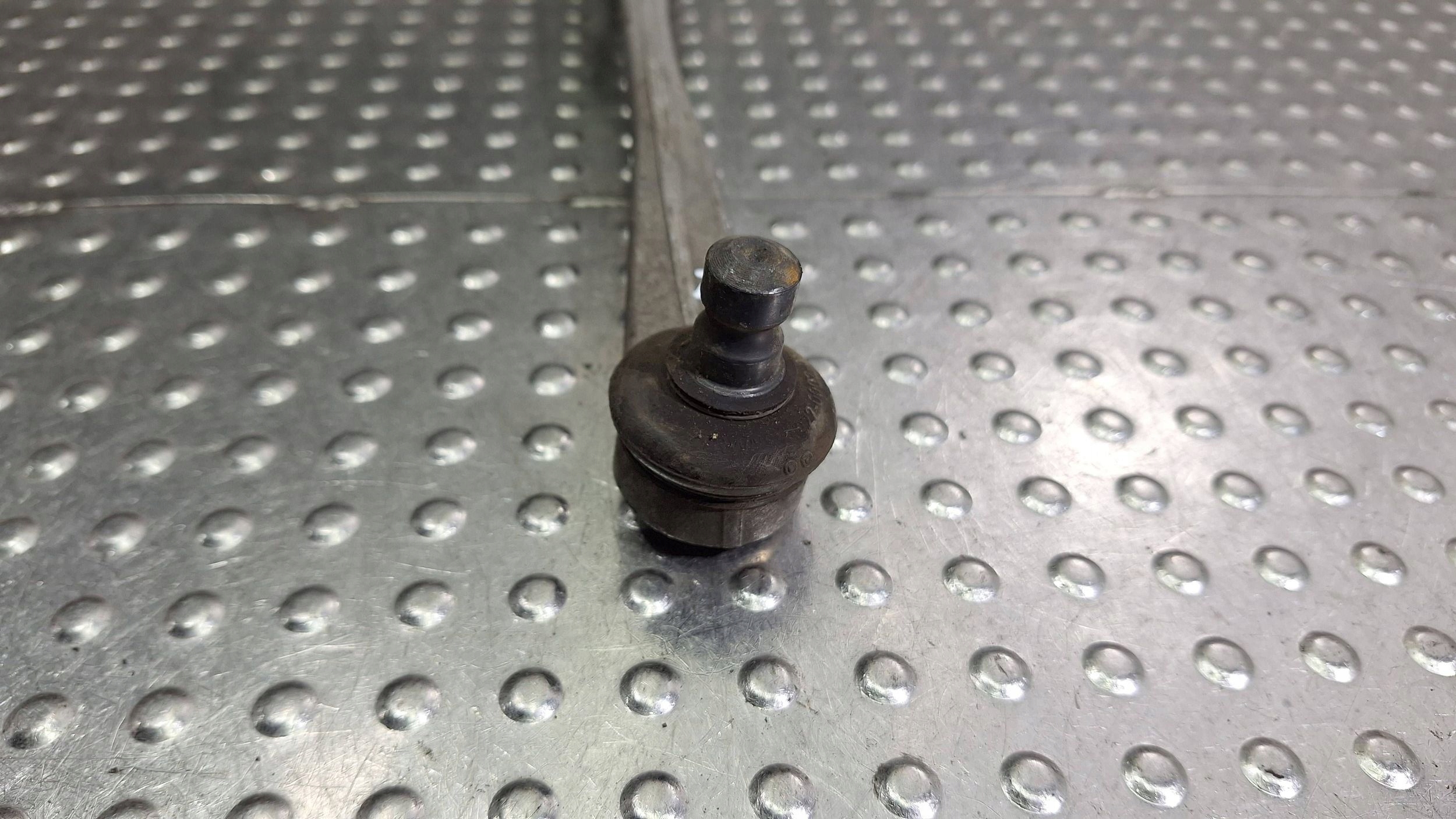 arm right front upper 8K0407506A 8K0506A AUDI A4 B8 A5 8T Q5 8R