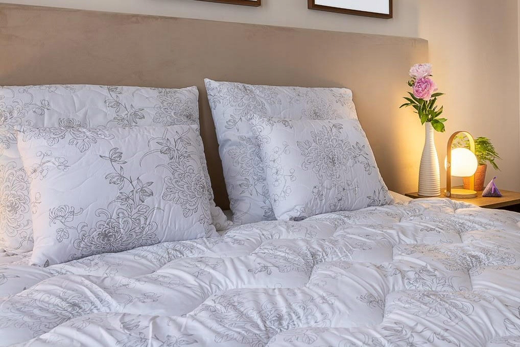 KOŁDRA CAŁOROCZNA 160x200 POLSKA CIEPŁA i Lekka Sezonowość kołdry całoroczna