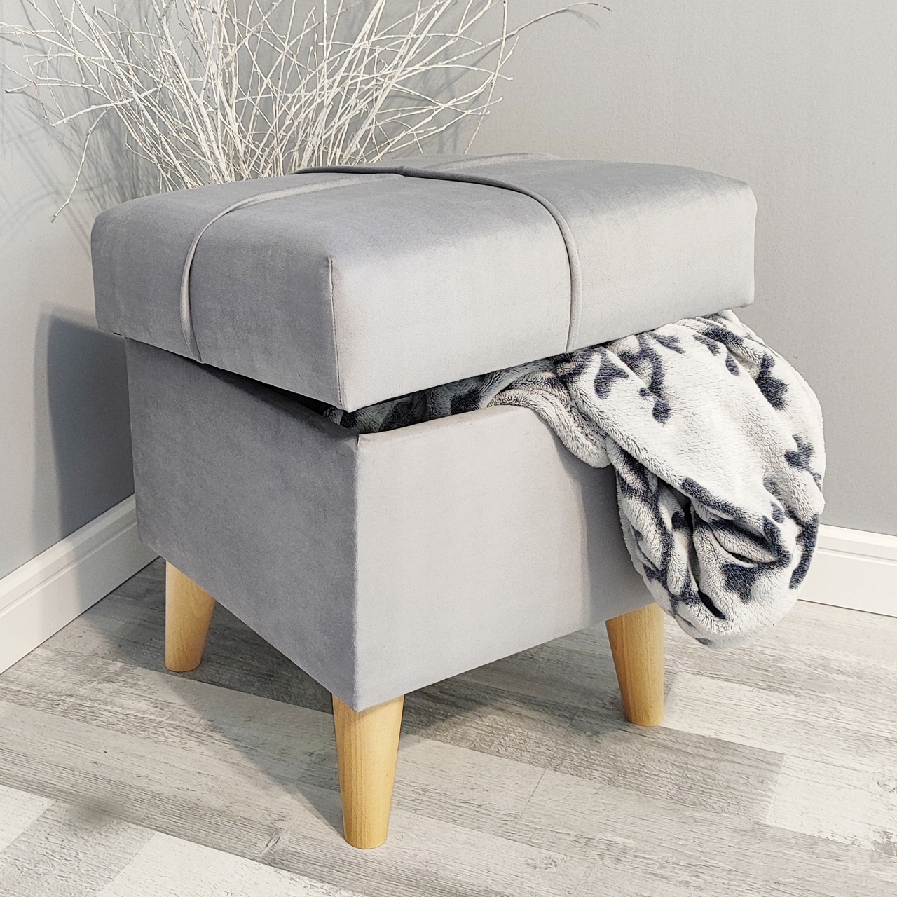 Taburet S Úložným Prostorem A Úložným Prostorem Otevíratelná Podnožka Popel Šedá Světlá Velur