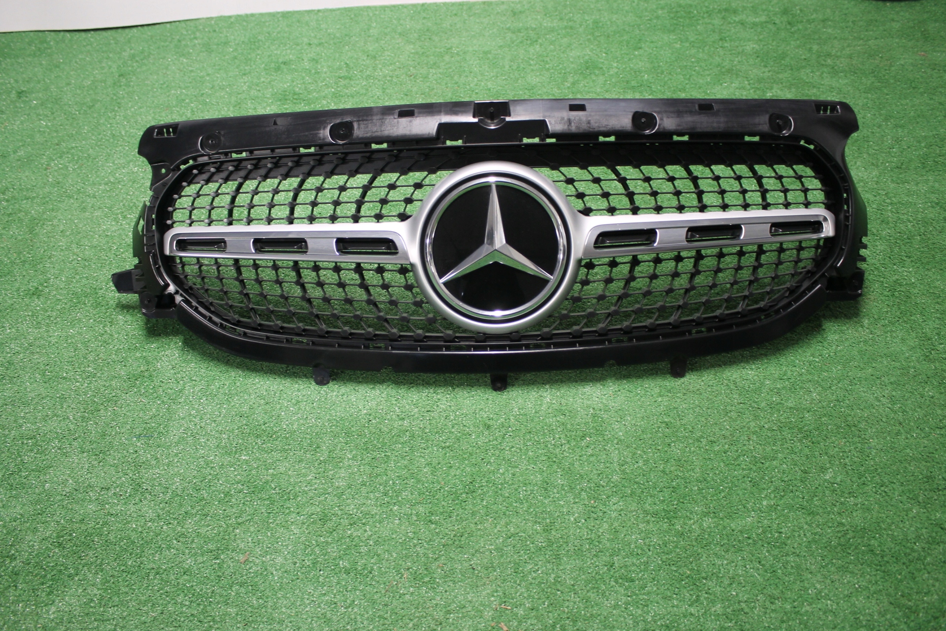 MERCEDES GLA II W247 H247 GRILL ATRAPA CHŁODNICY BEZ KAMERY