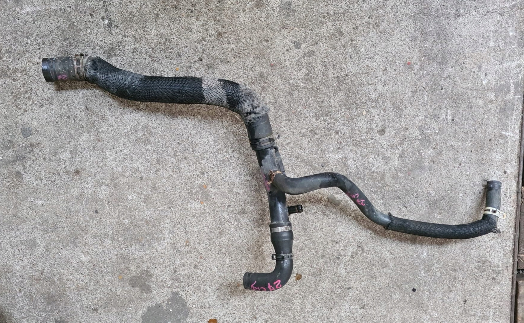 ШЛАНГ / ТРУБА ДЛЯ ВОДИ JEEP GRAND CHEROKEE 2.7 CRD 99-04 WJ