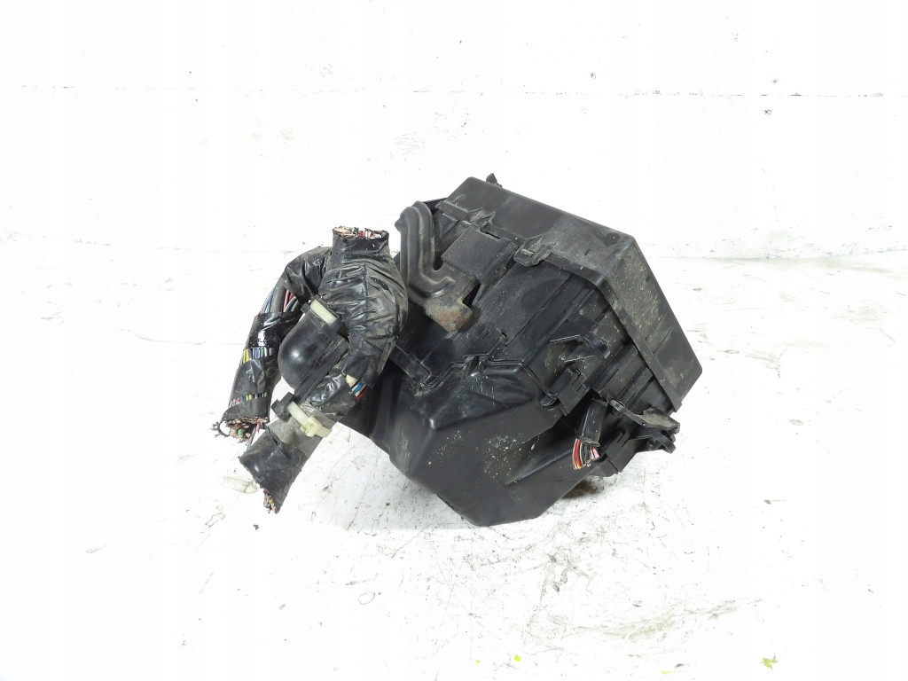 SUZUKI GRAND VITARA II 2.0B Module fusibles