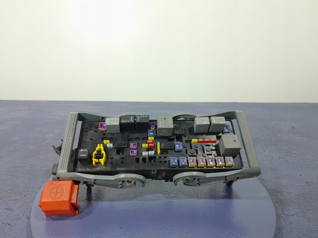 DODGE JOURNEY I LIFT FREEMONT SKRZYNKA PUSZKA BEZPIECZNIKÓW