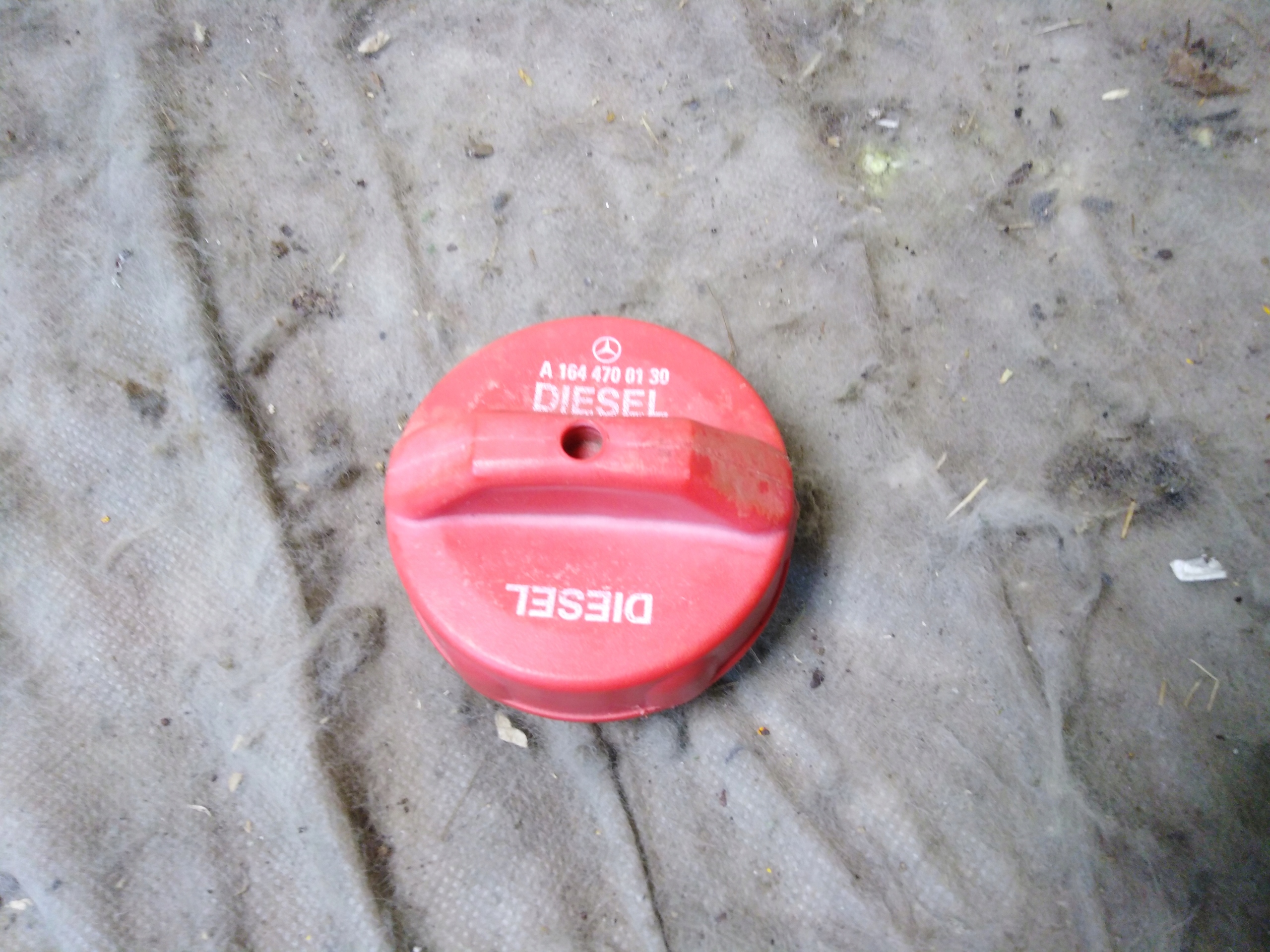 MERCEDES R W251 W164 KOREK WLEWU PALIWA DIESEL 09R EU