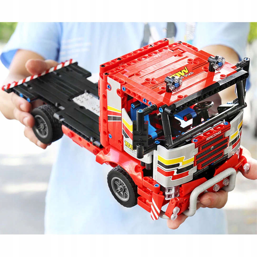 Klocki Technic Sterowana Ciężarówka AUTO 577 el RC Bohater brak