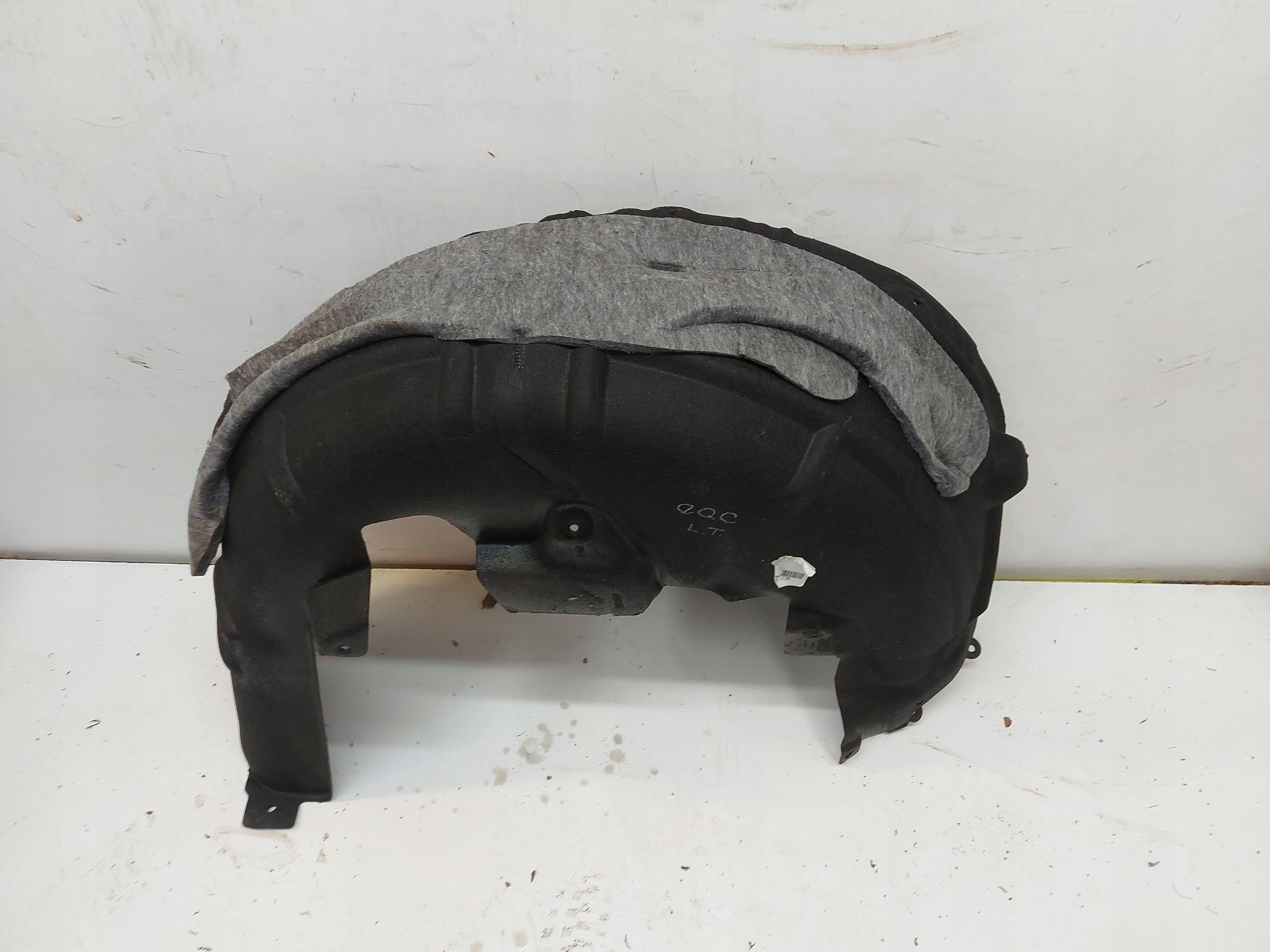 Mercedes EQC 400 W293 Radschale links heck