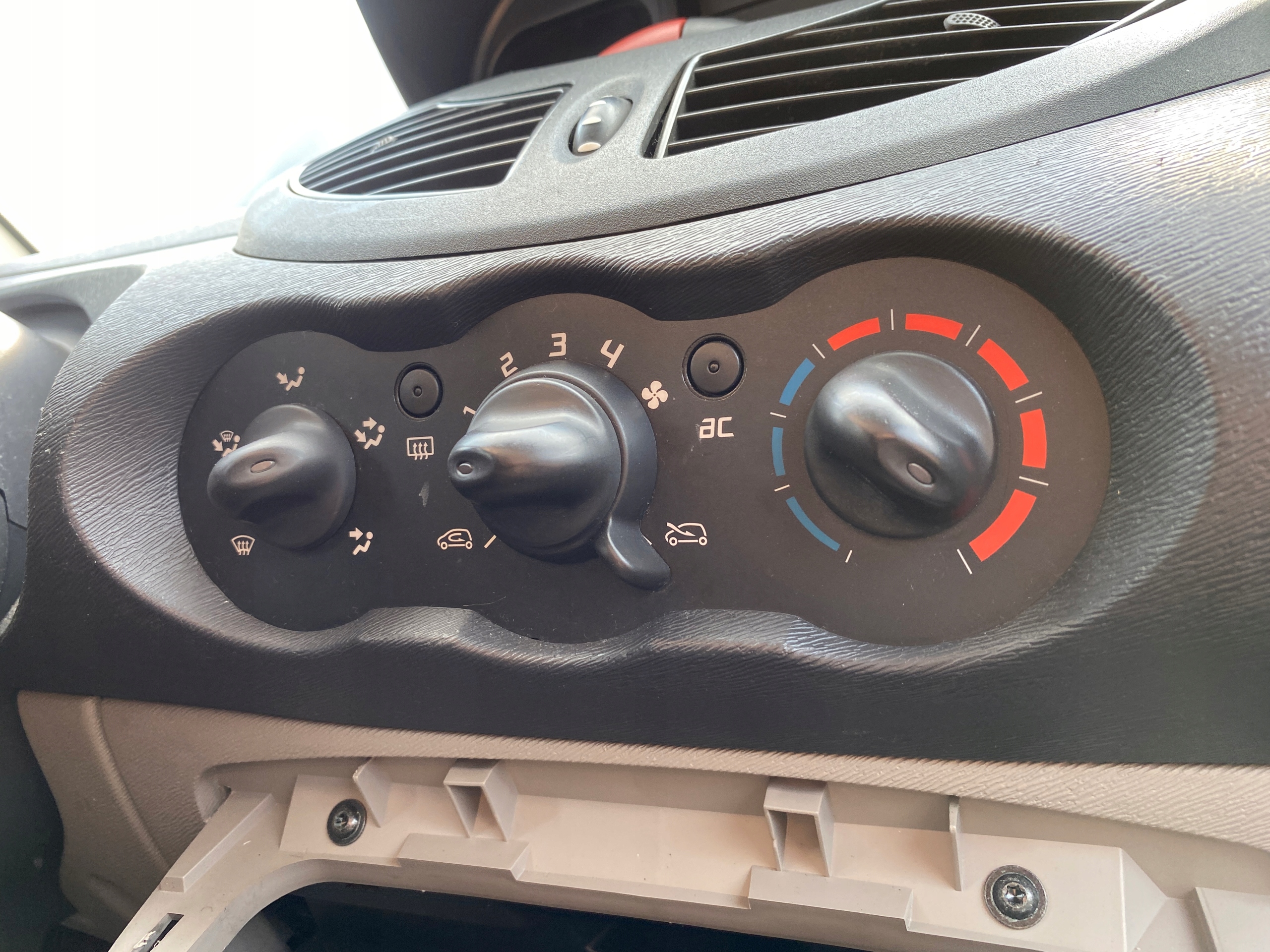 switch switch PANEL air conditioning devices OGRZEWANIA Renault Twingo 2 II 07-14