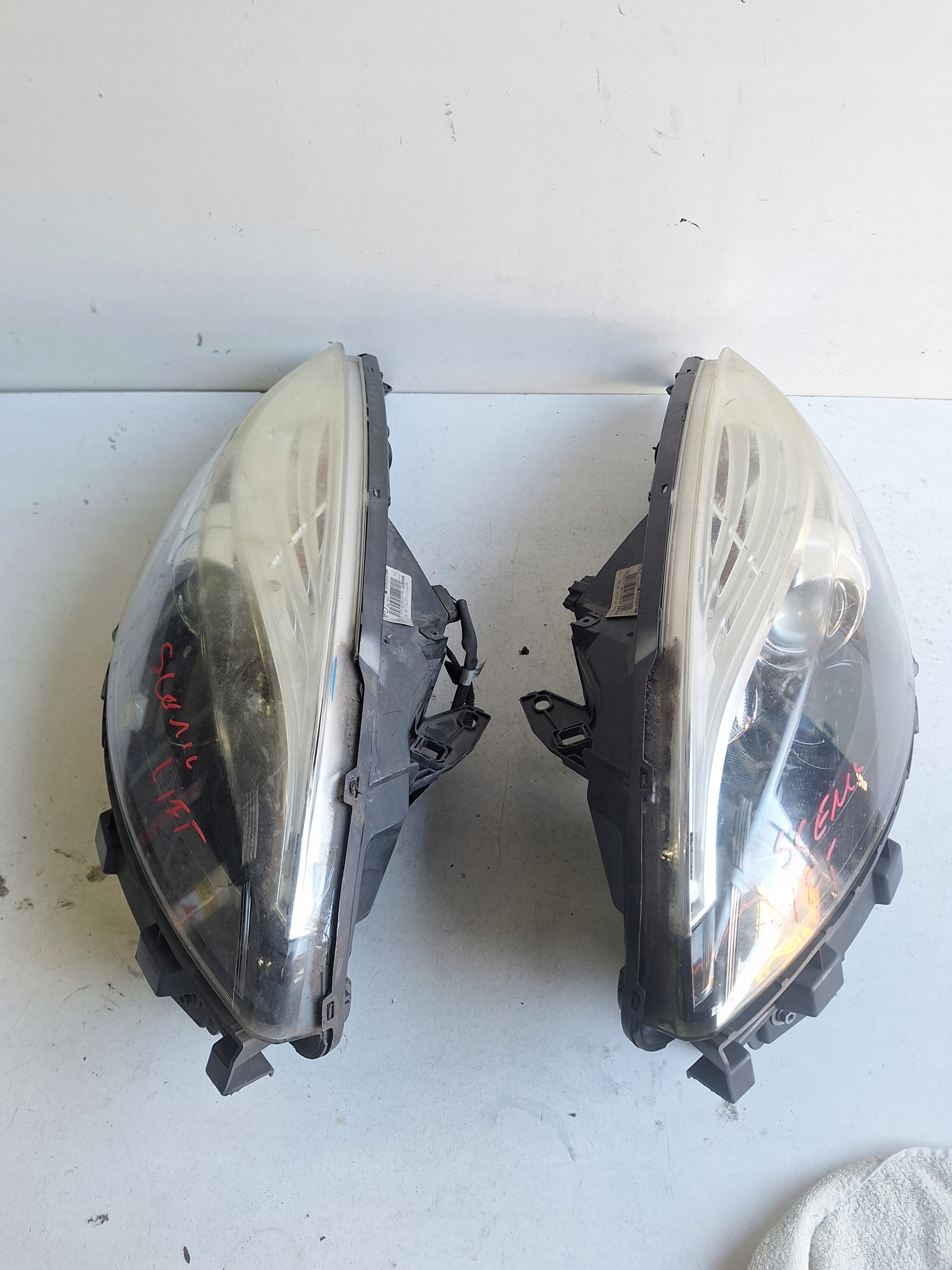 RENAULT SCENIC III LIFT 12-16 light left UK